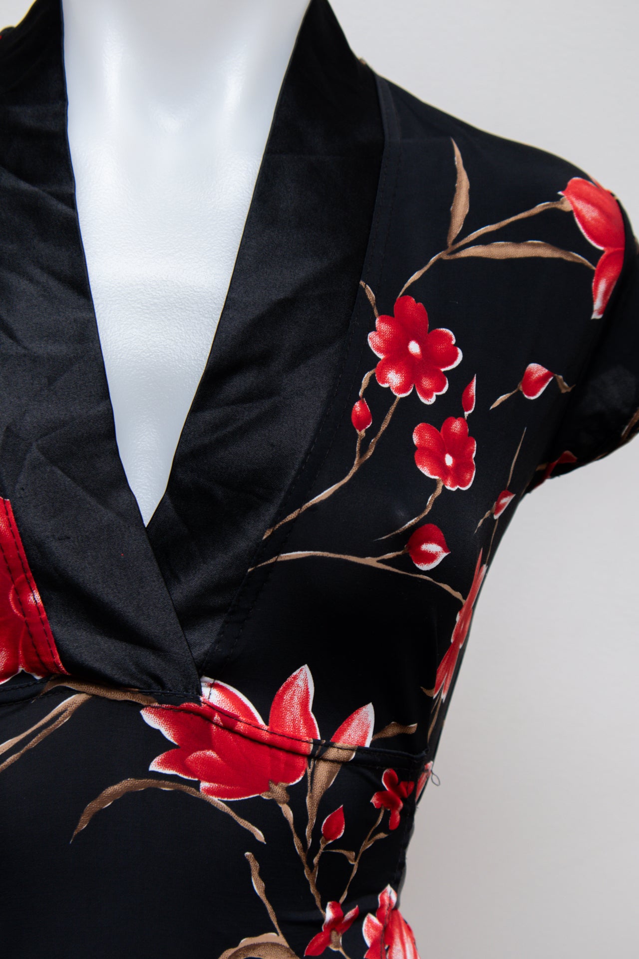 #43 Evita Camisole Top Black | c. 192 | Size 8