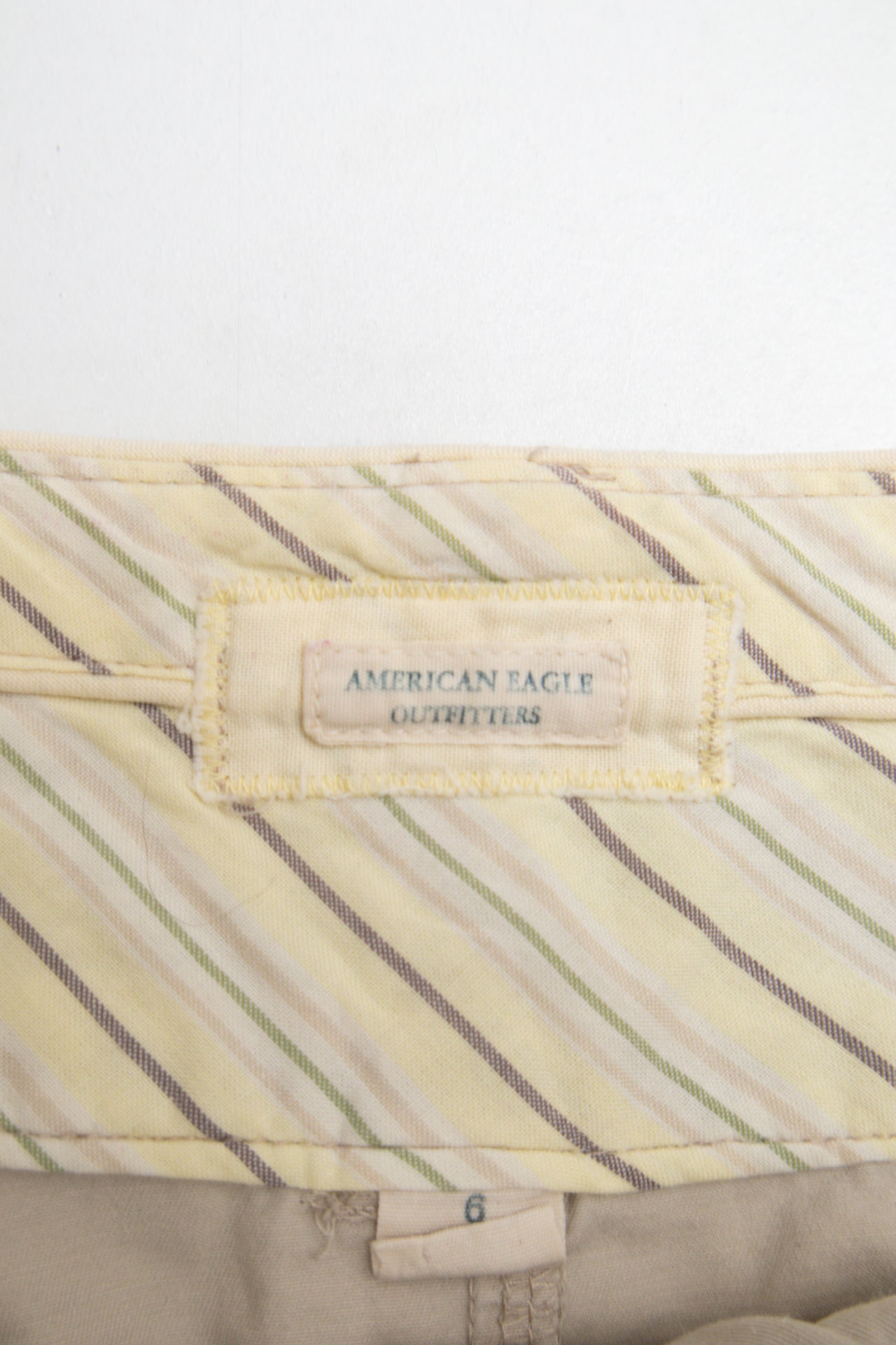 #149 American Eagle Outfitters Mini Skirt Beige | c. 209 | Size 10