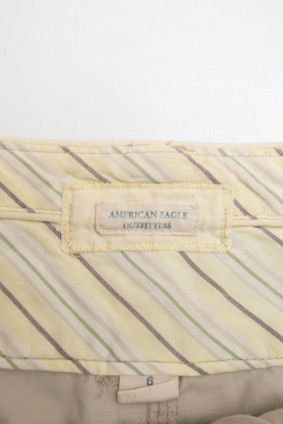 #149 American Eagle Outfitters Mini Skirt Beige | c. 209 | Size 10