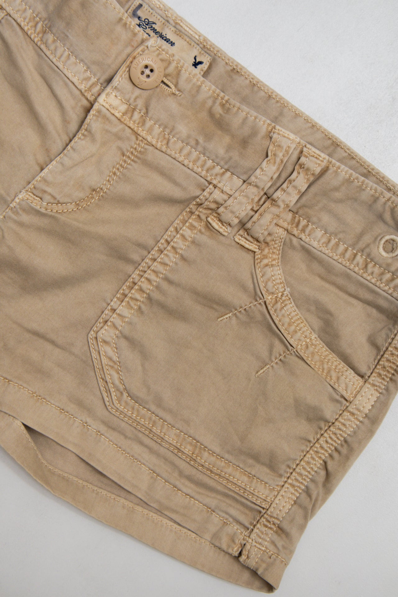 #132 American Eagle Outfitters Shorts Beige | c. 196 | Size 6