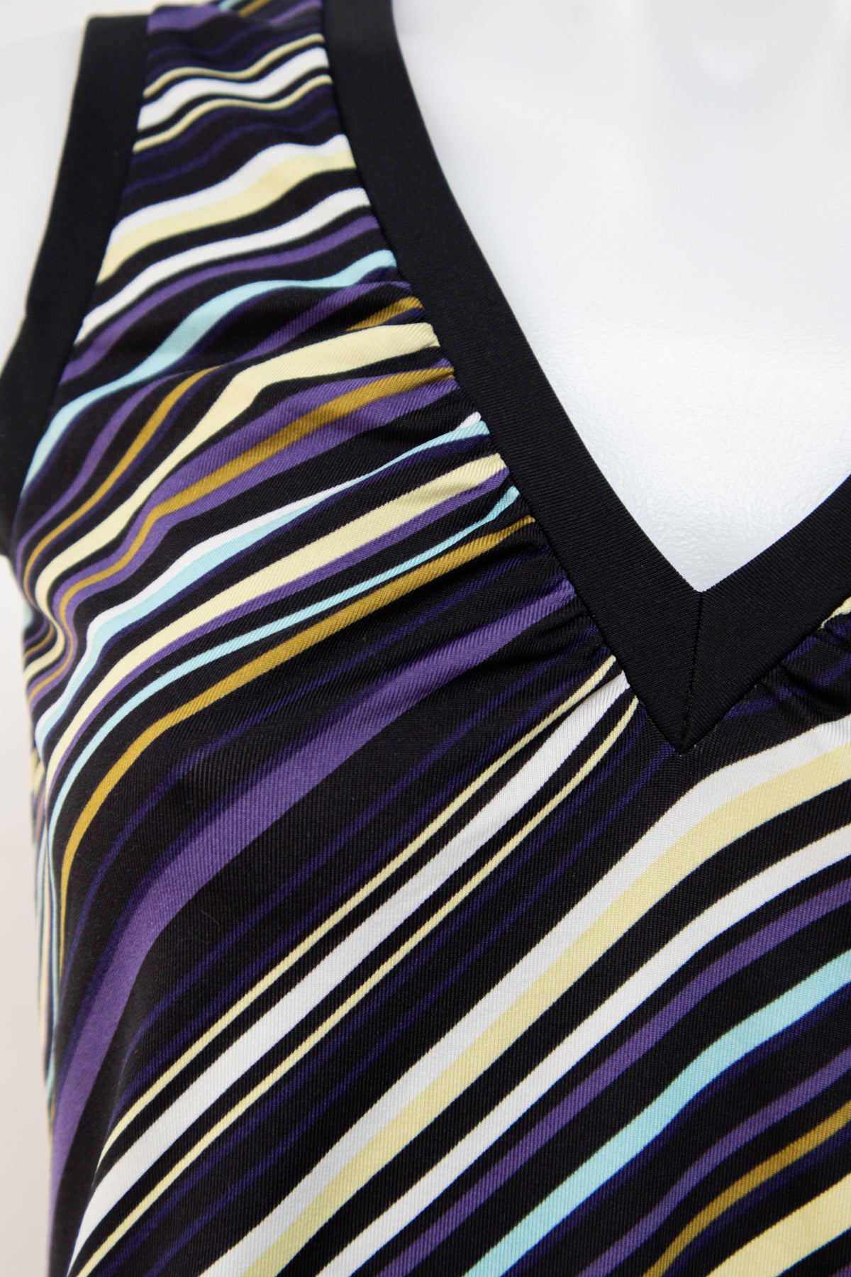 #051 New York & Company Top Black | c. | Size 8