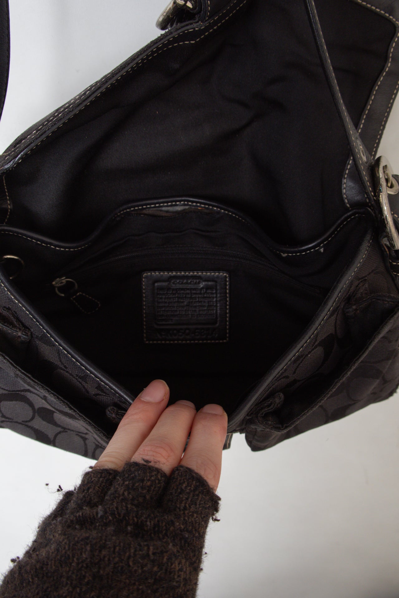#198 Coach Bag Black | c. 210 | Size