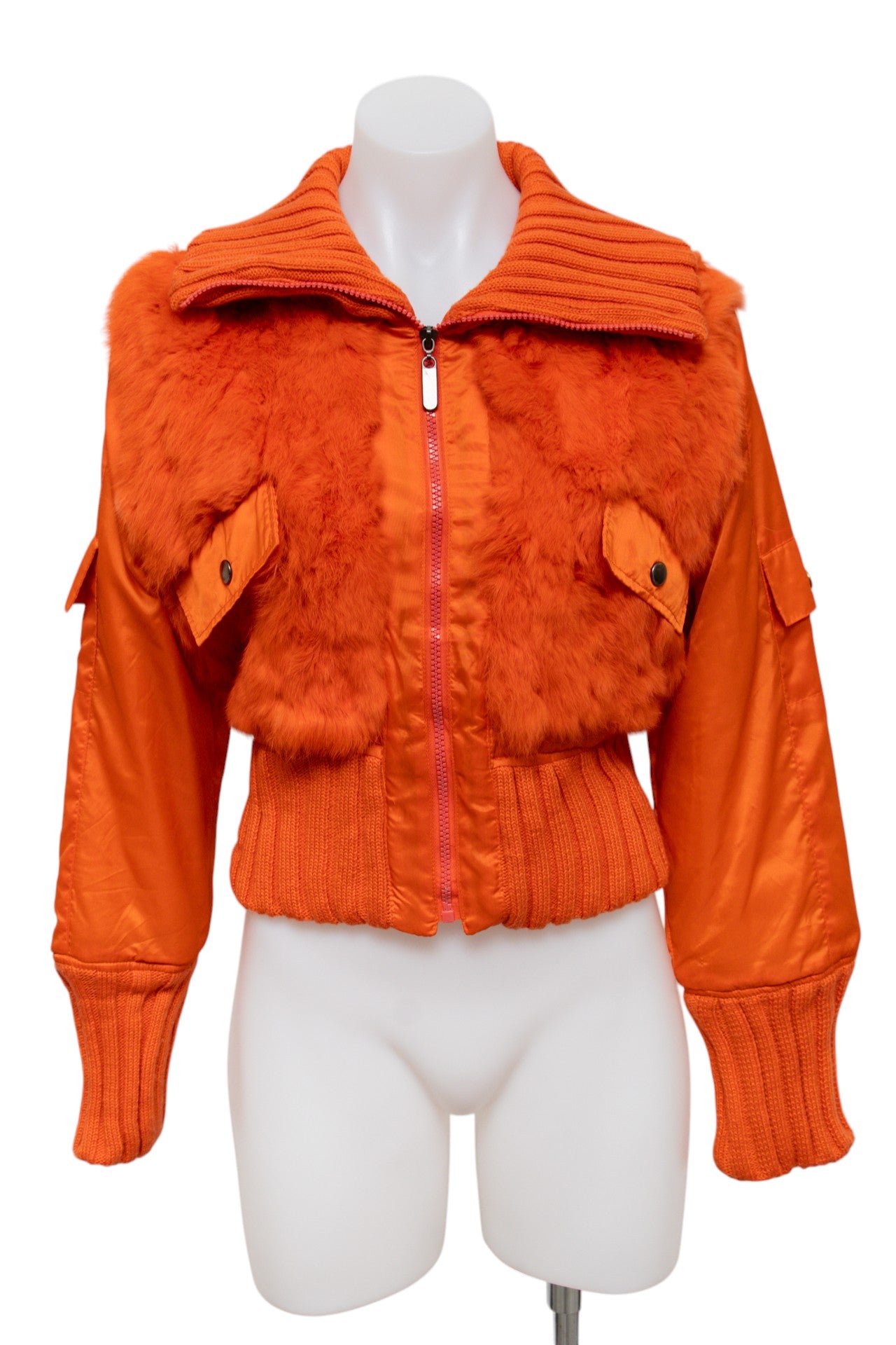 #06 Ashley By International Orange | c. 182 | Size 8