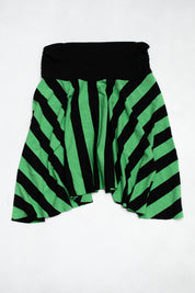 #153 Forever21 Skirt Green | c. 193 | Size 10/12/14