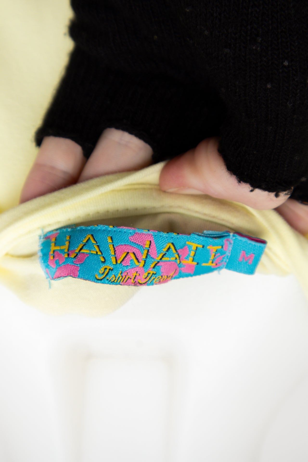 #59 Hawaii Tahiti Tank Top Yellow | c. 193 | Size 10