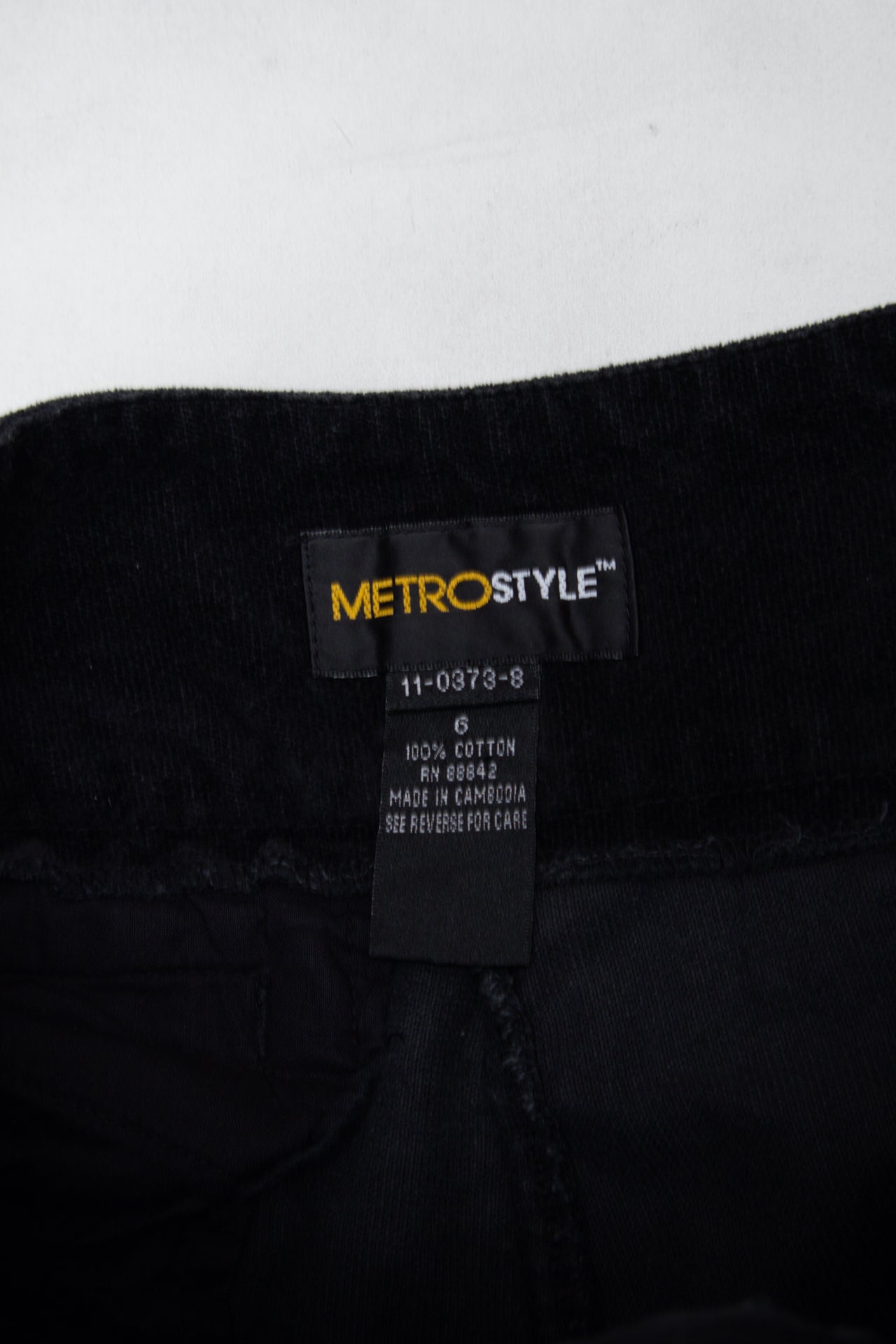 #188 Metrostyle Pants Black | c. 193 | Size 6/8