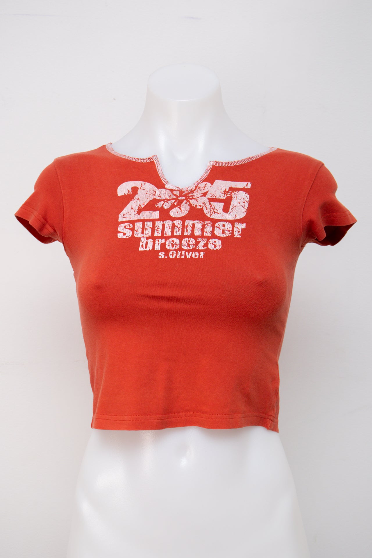 #084 S.oliver T-shirt Red | c. 199 | Size 6