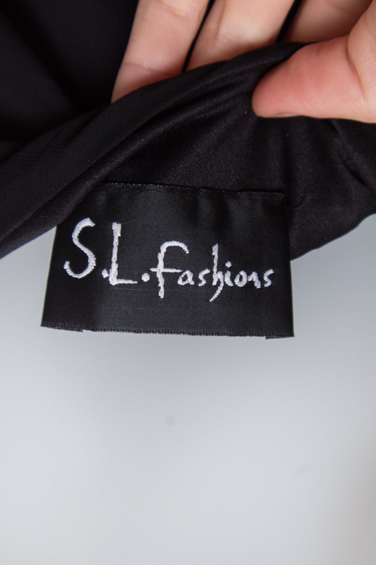 #105 S.l. Fashions Camisole Top Black | c. 189 | Size 12