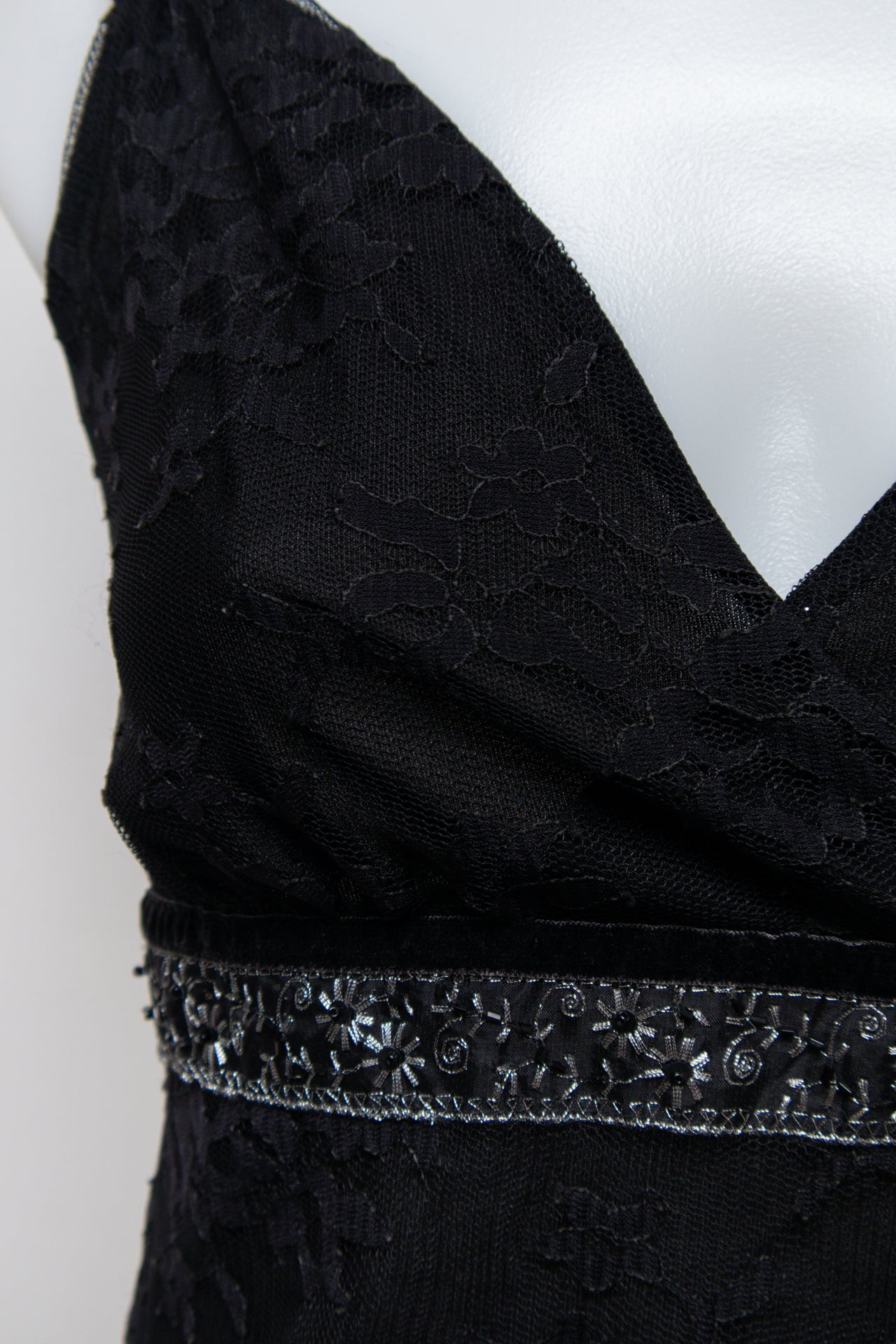 #55 New York & Company Camisole Top Black | c. 185 | Size 10