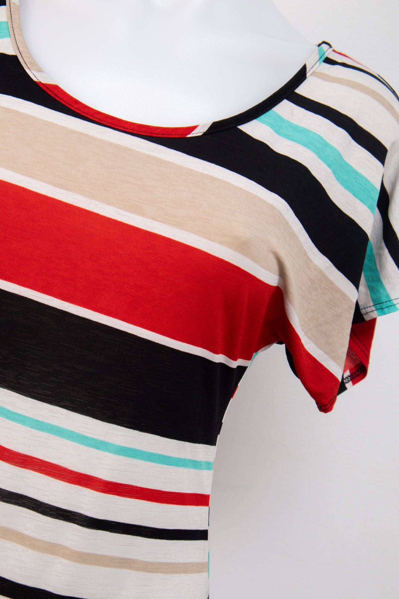 #082 Papaya T-shirt Red | c. | Size 8