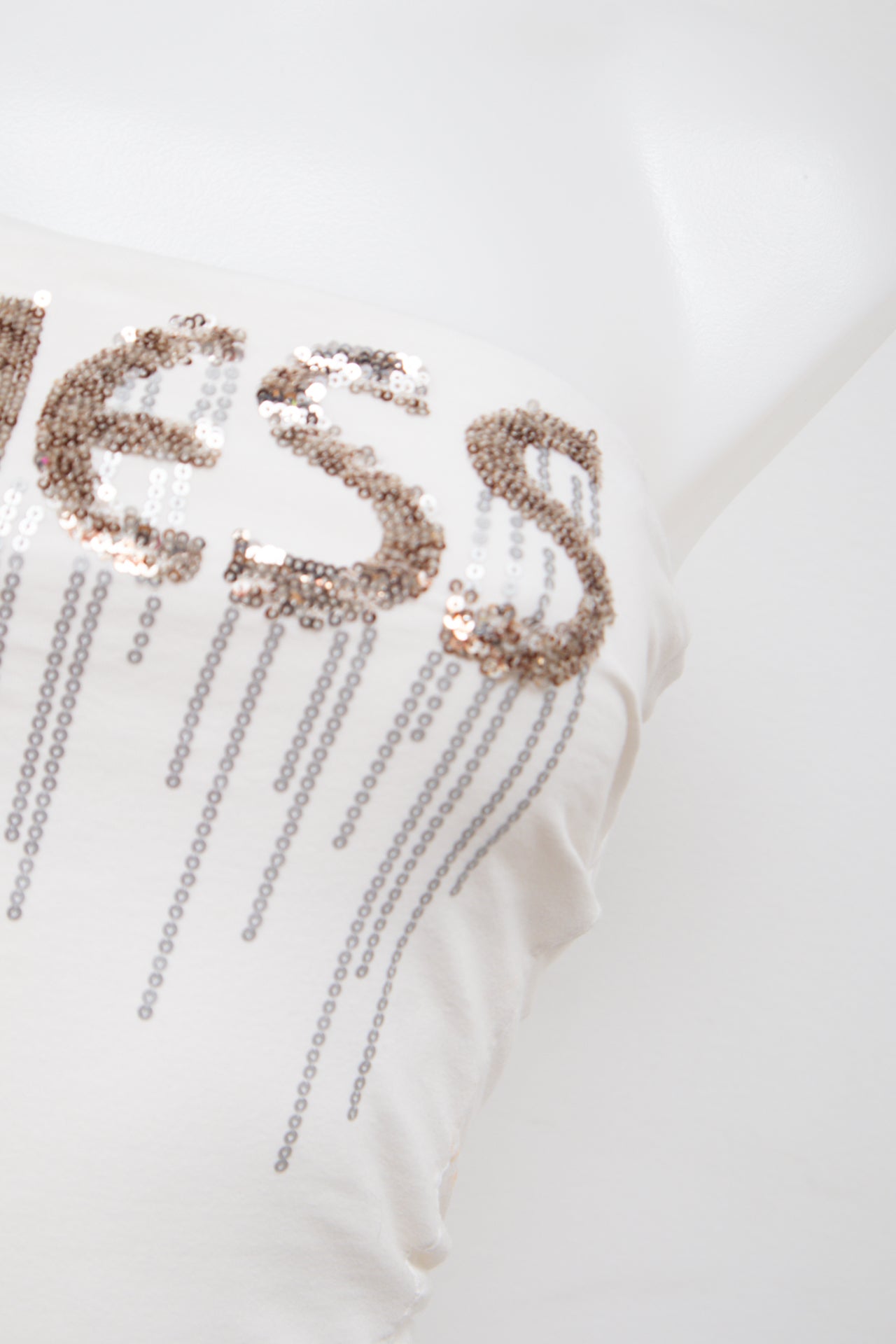 #104 Guess Camisole White | c. 206 | Size 6