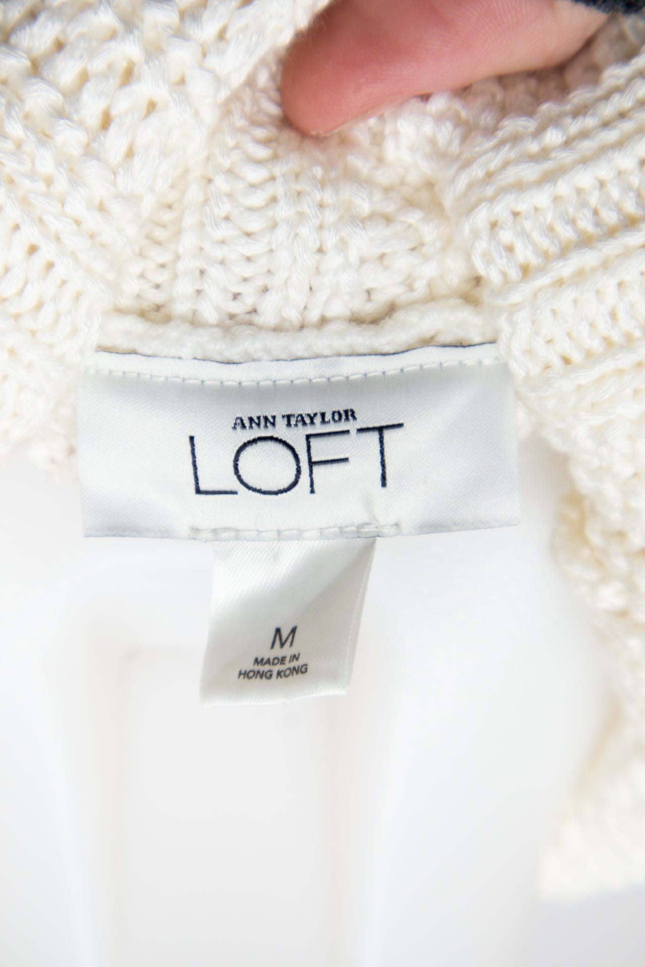 #90 Ann Taylor Loft T-shirt White | c. 192 | Size 10