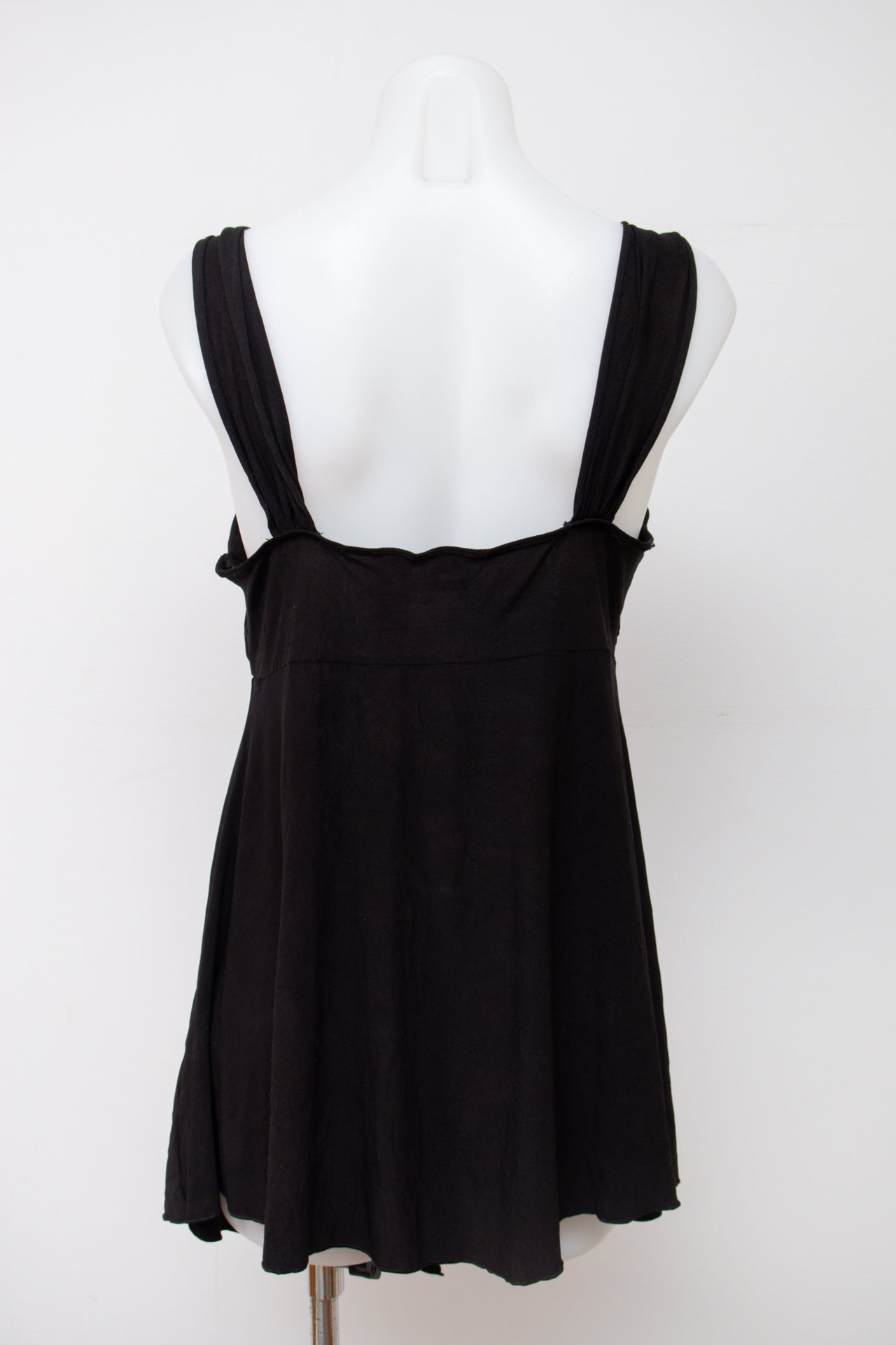 #42 No Boundaries Cami Top Black | c. 198 | Size 12
