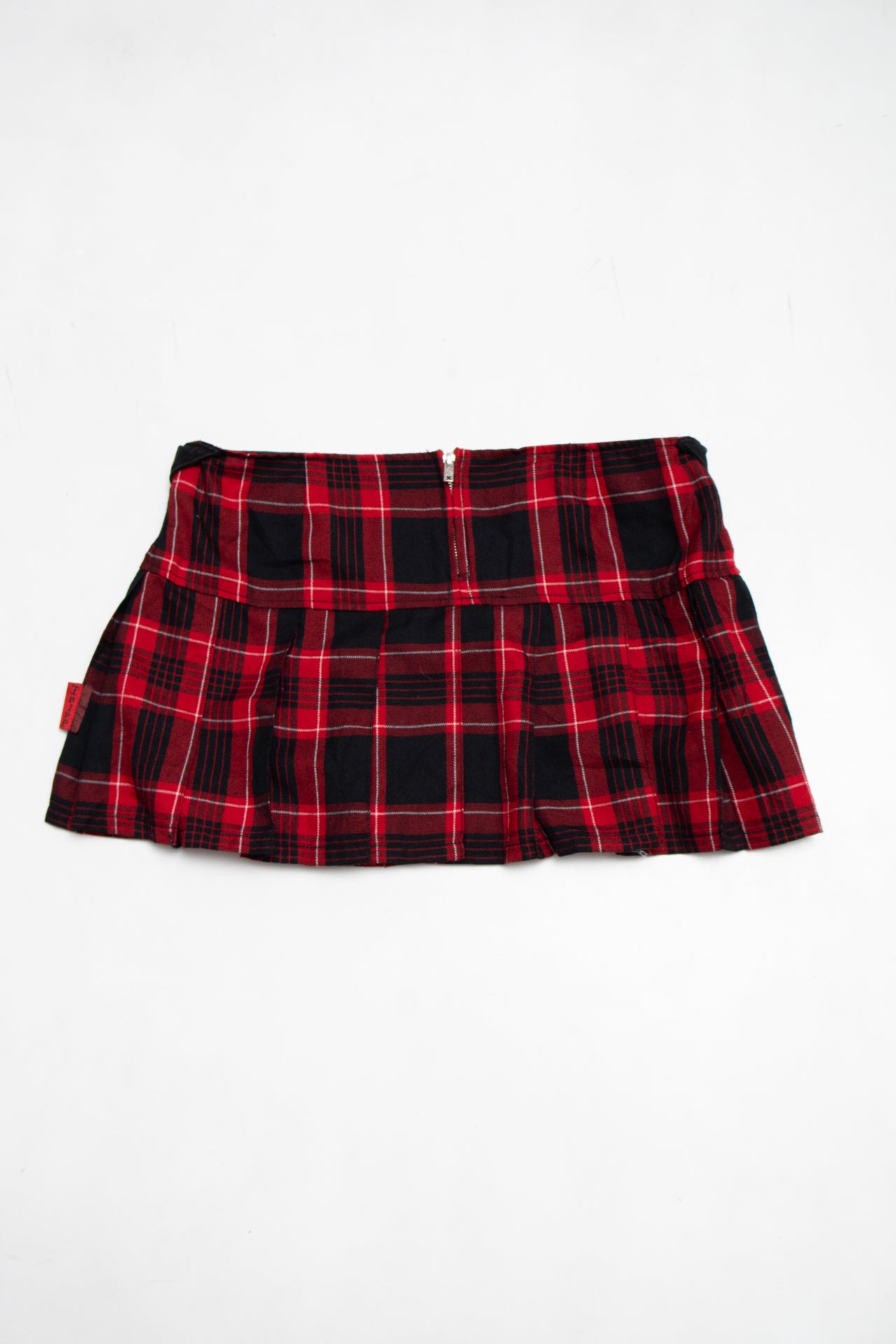 #068 Tripp Mini Skirt Red | c. 204 | Size 12/14