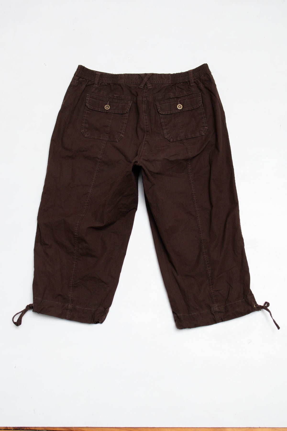 #095 Karen Scott Capris Brown | c. 209 | Size 8