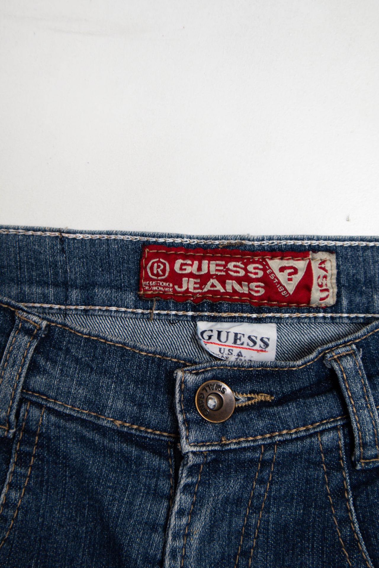 #61 Guess Jeans Blue | c. 188 | Size 6