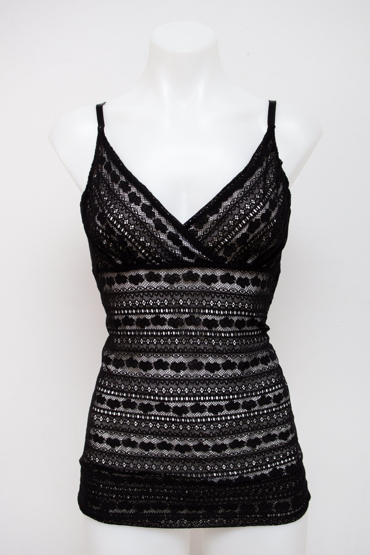 #19 White House Black Market Cami Top Black | c. 196 | Size 8