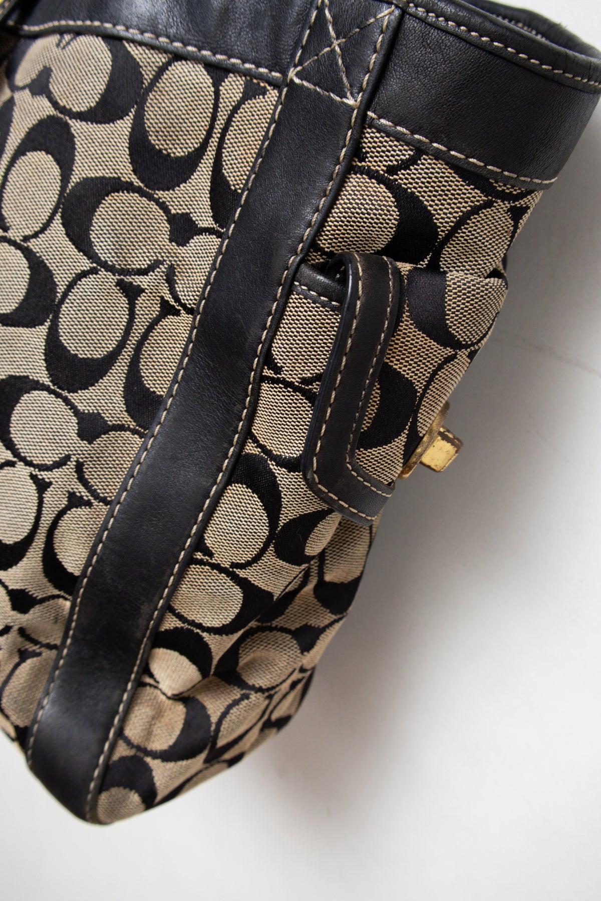 #191 Coach Shoulder Bag Black | c. 207 | Size