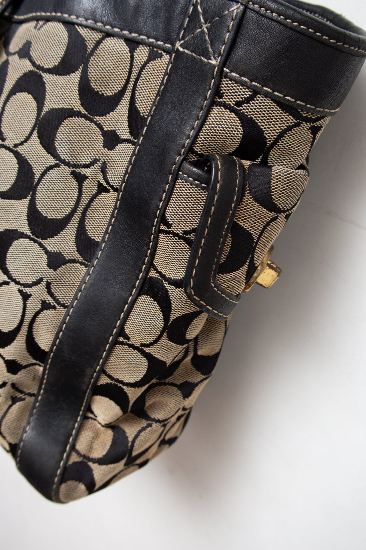 #191 Coach Shoulder Bag Black | c. 207 | Size