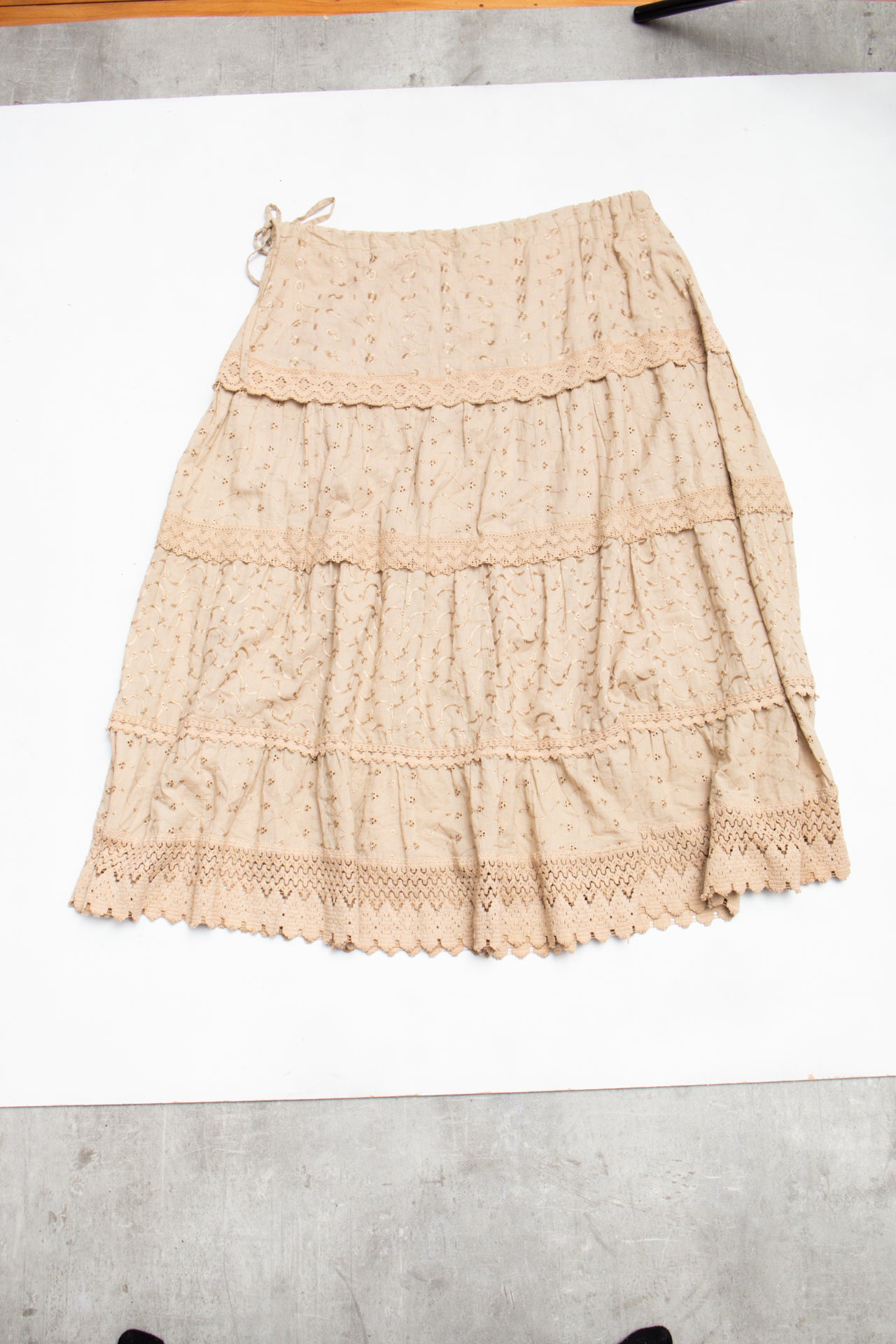 #111 Denim 24/7 Skirt Beige | c. 193 | Size 14