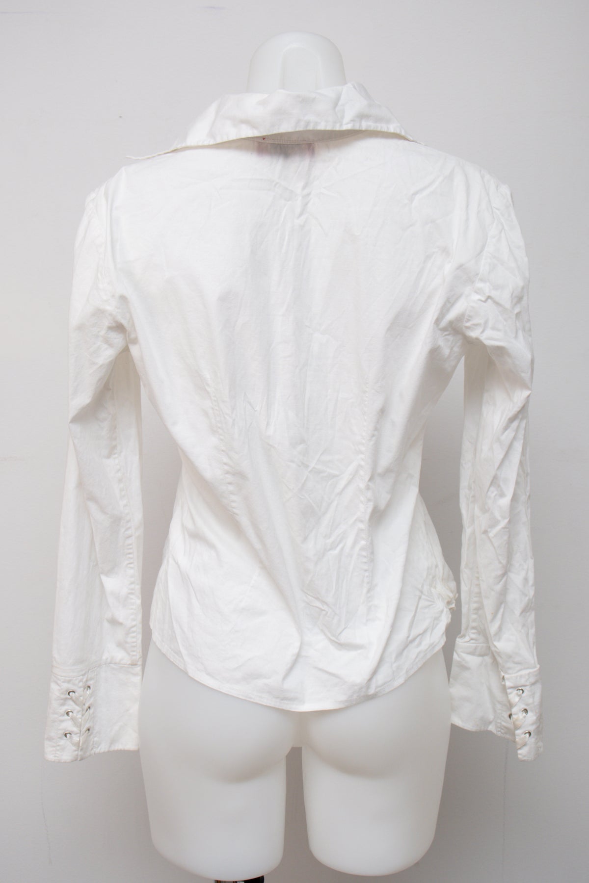#062 Carina Long Sleeve White | c. 209 | Size 8