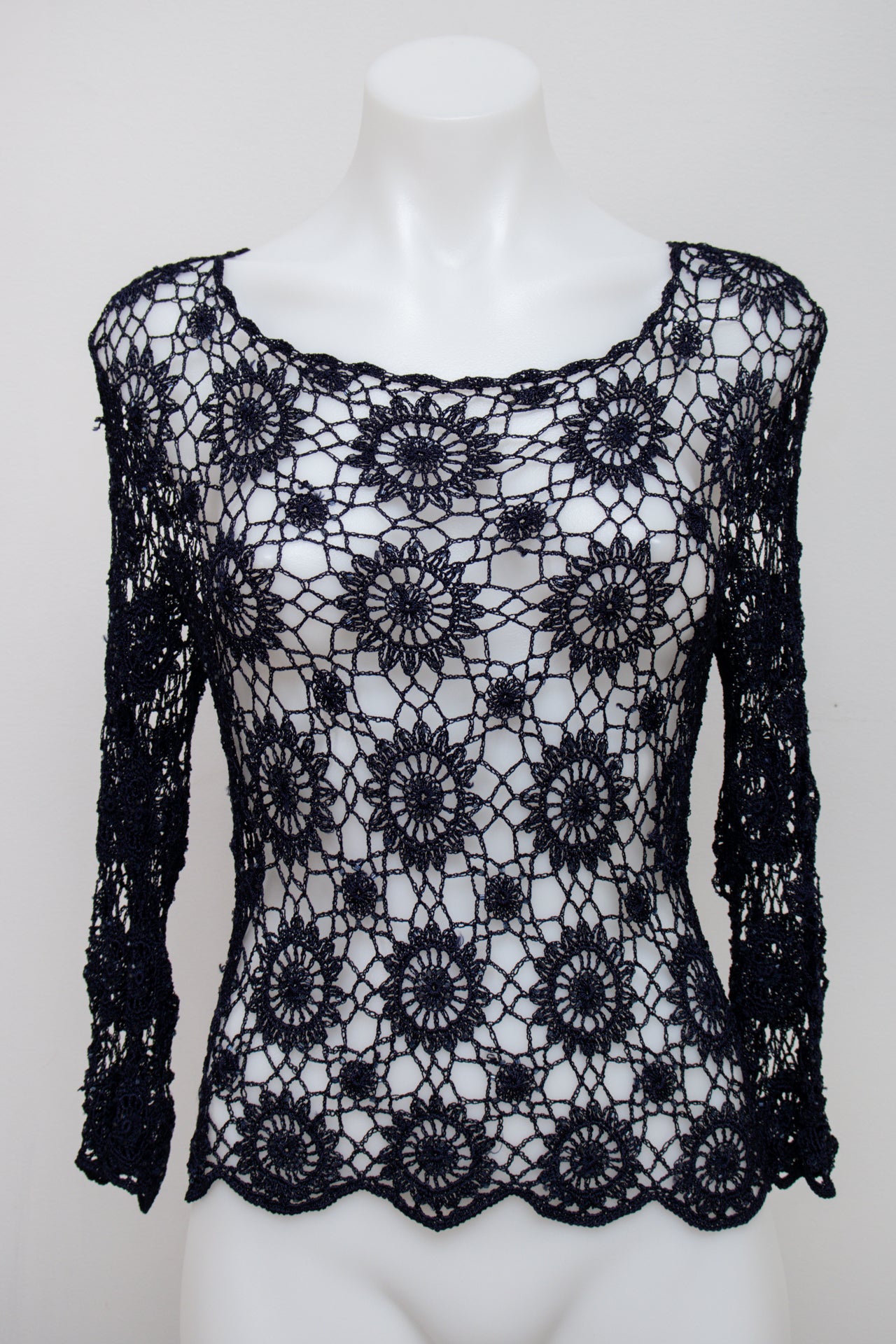 #64 T-shirt Black | c. 194 | Size 10