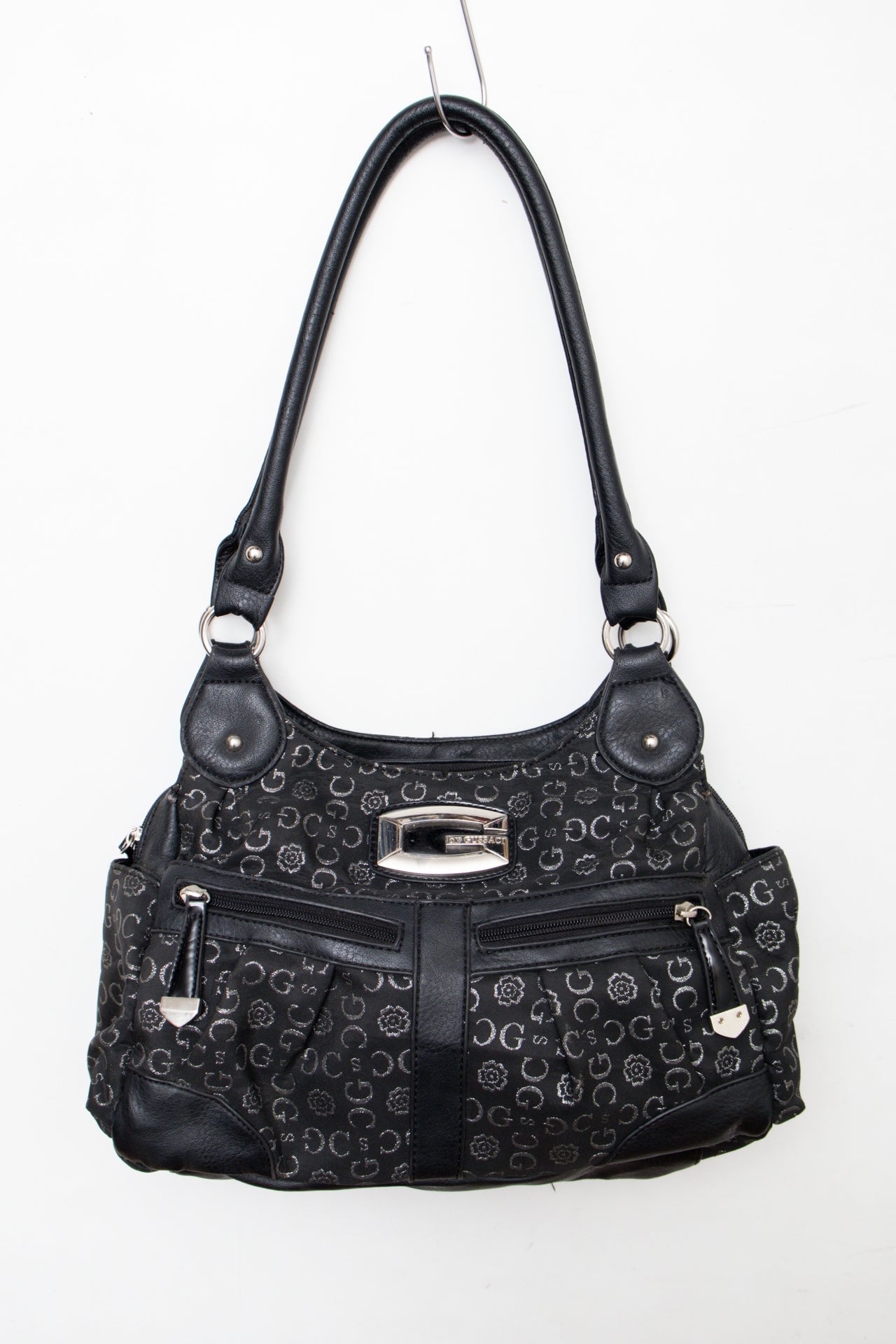 #177 By Gussaci Shoulder Bag Black | c. 206 | Size