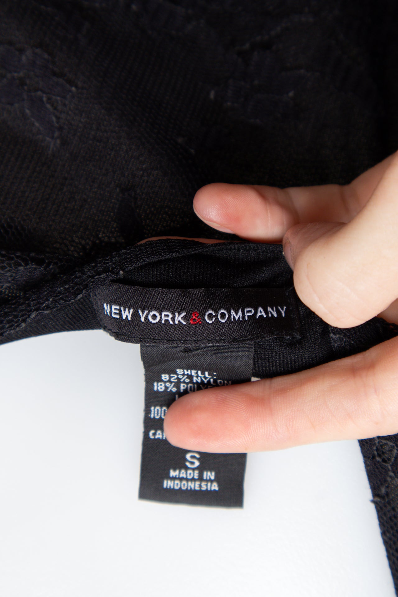 #55 New York & Company Camisole Top Black | c. 185 | Size 10