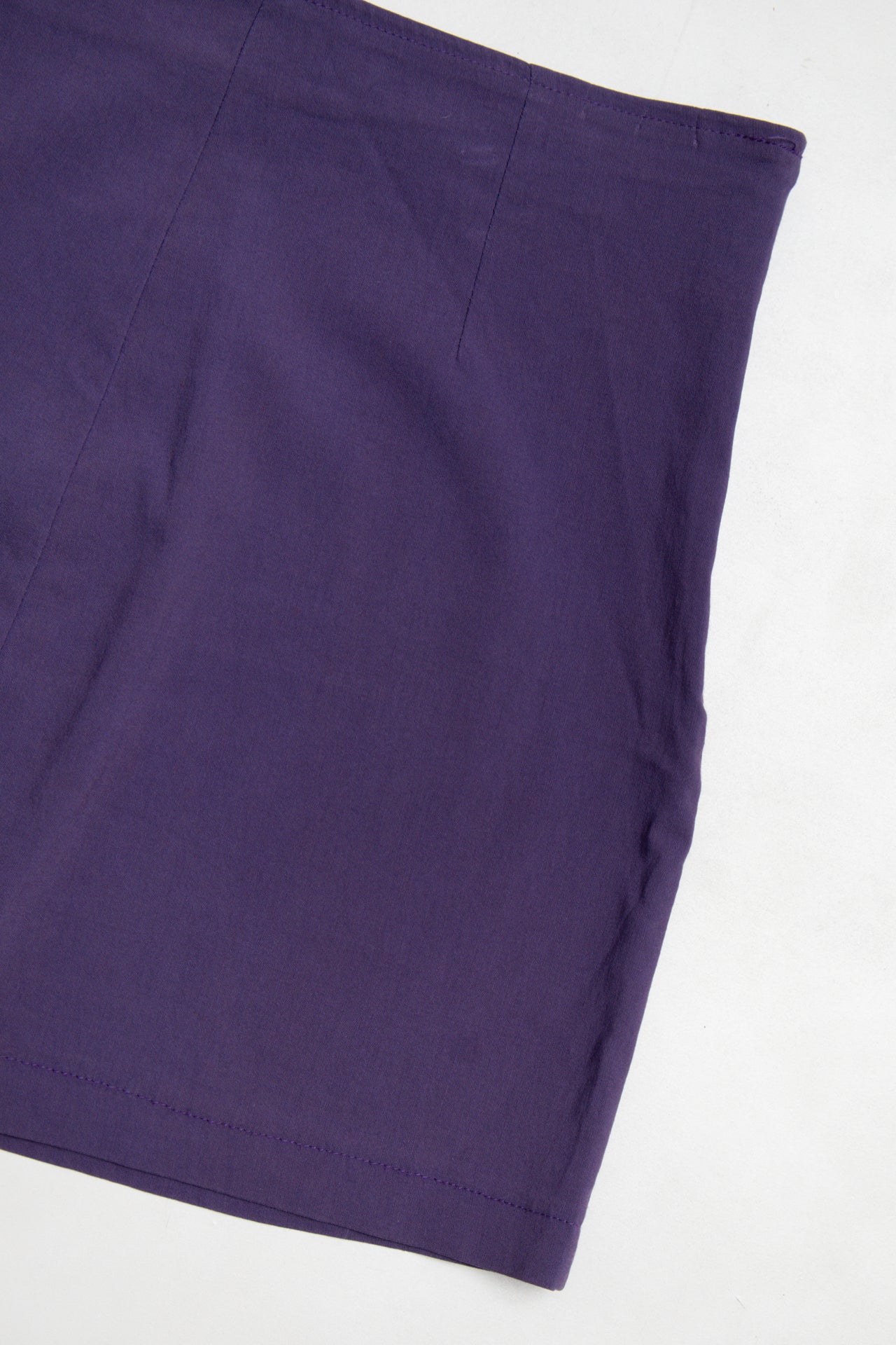 #125 Strawberry Mini Skirt Purple | c. 197 | Size 10