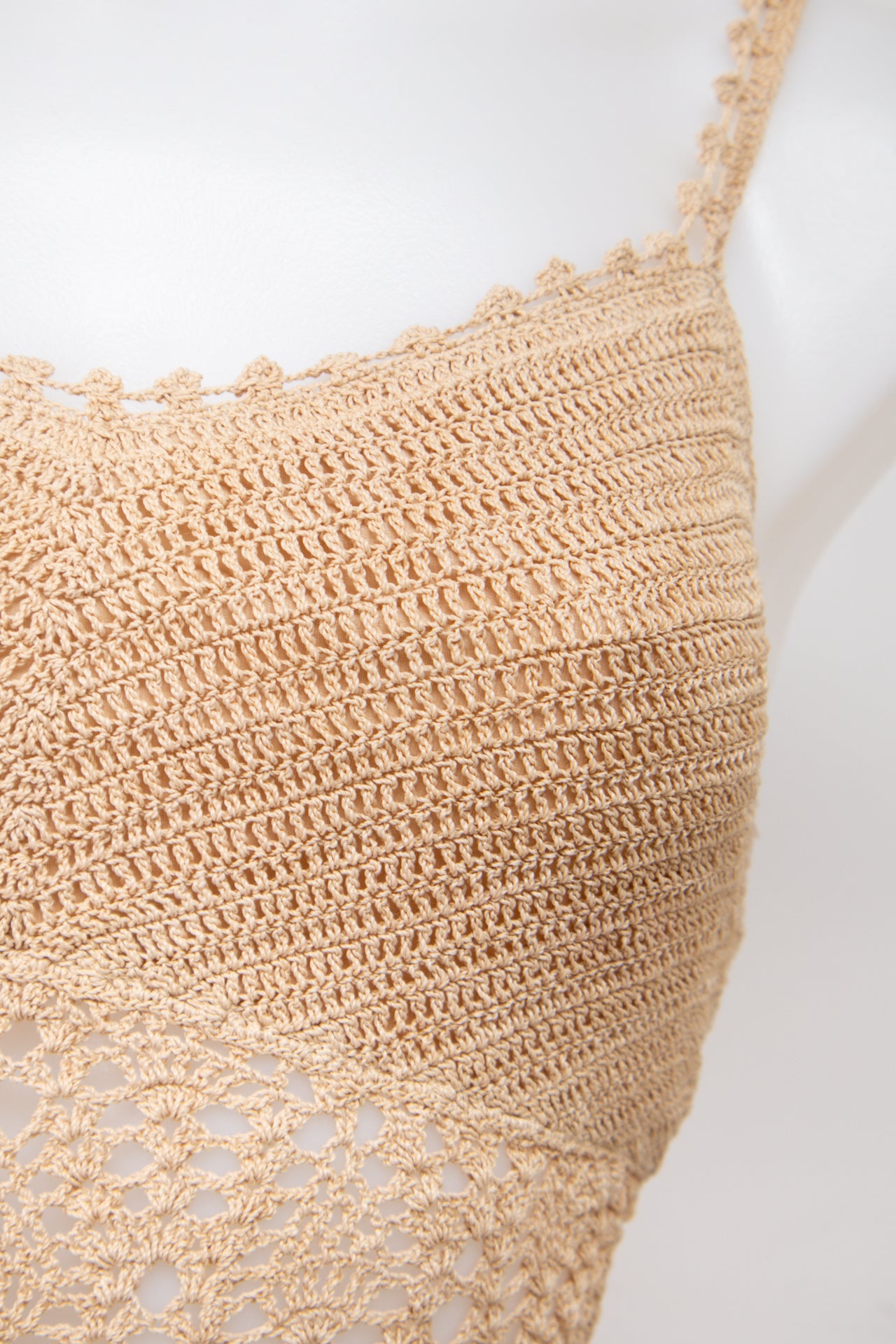 #28 Le Chat'eau Camisole Top Beige | c. 198 | Size 8
