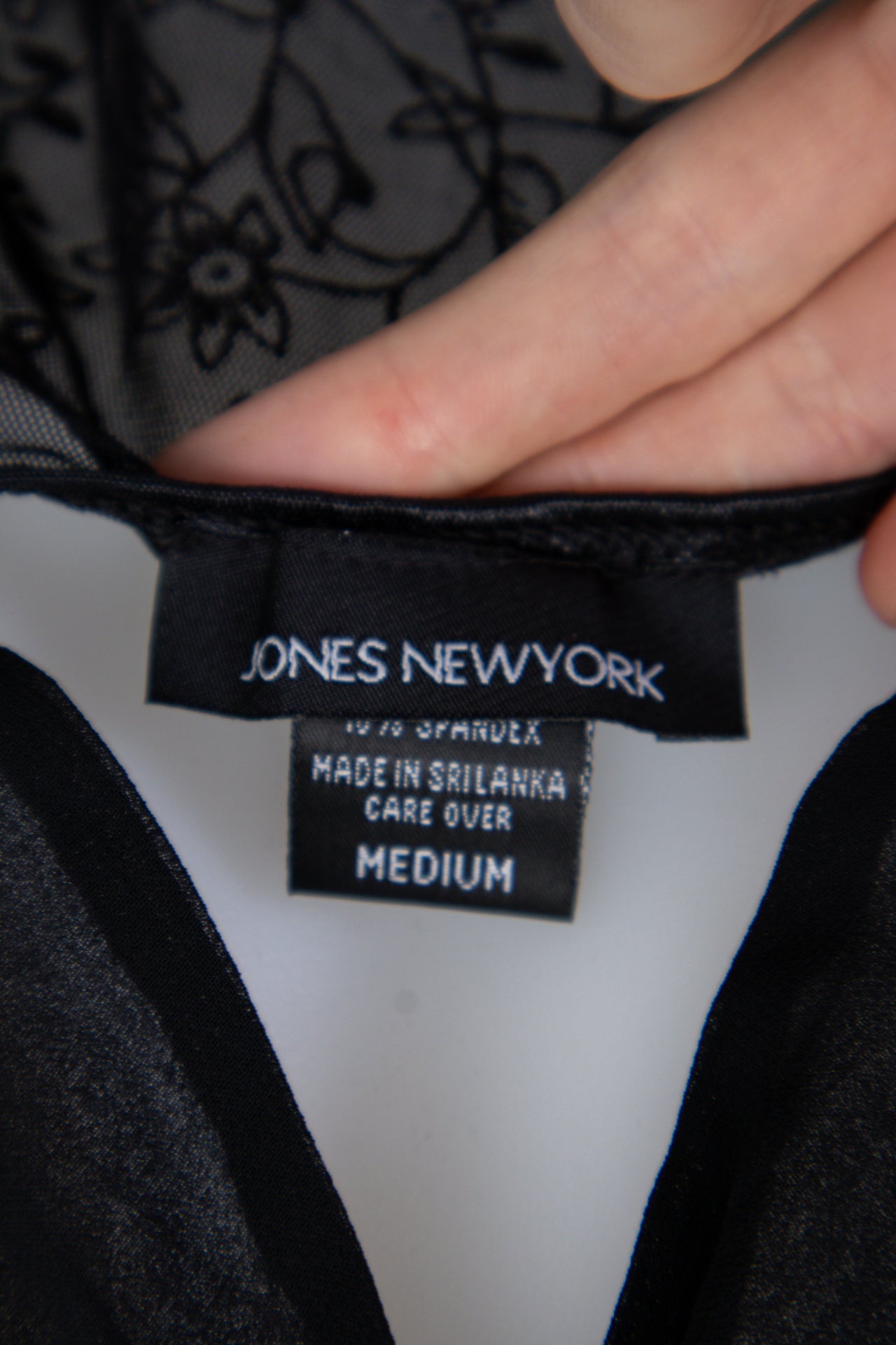 #045 Jones New York Cami Top Black | c. 200 | Size 8/10