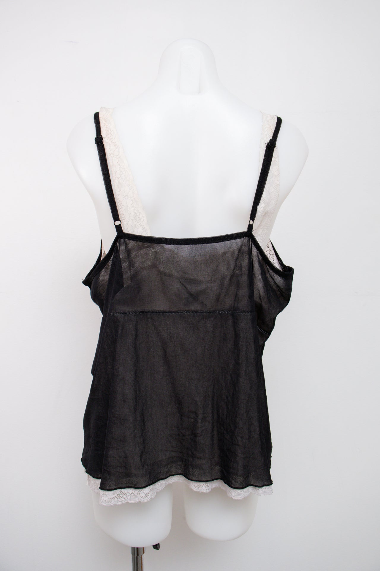 #132 Venezia Cami Top Black | c. 206 | Size 14
