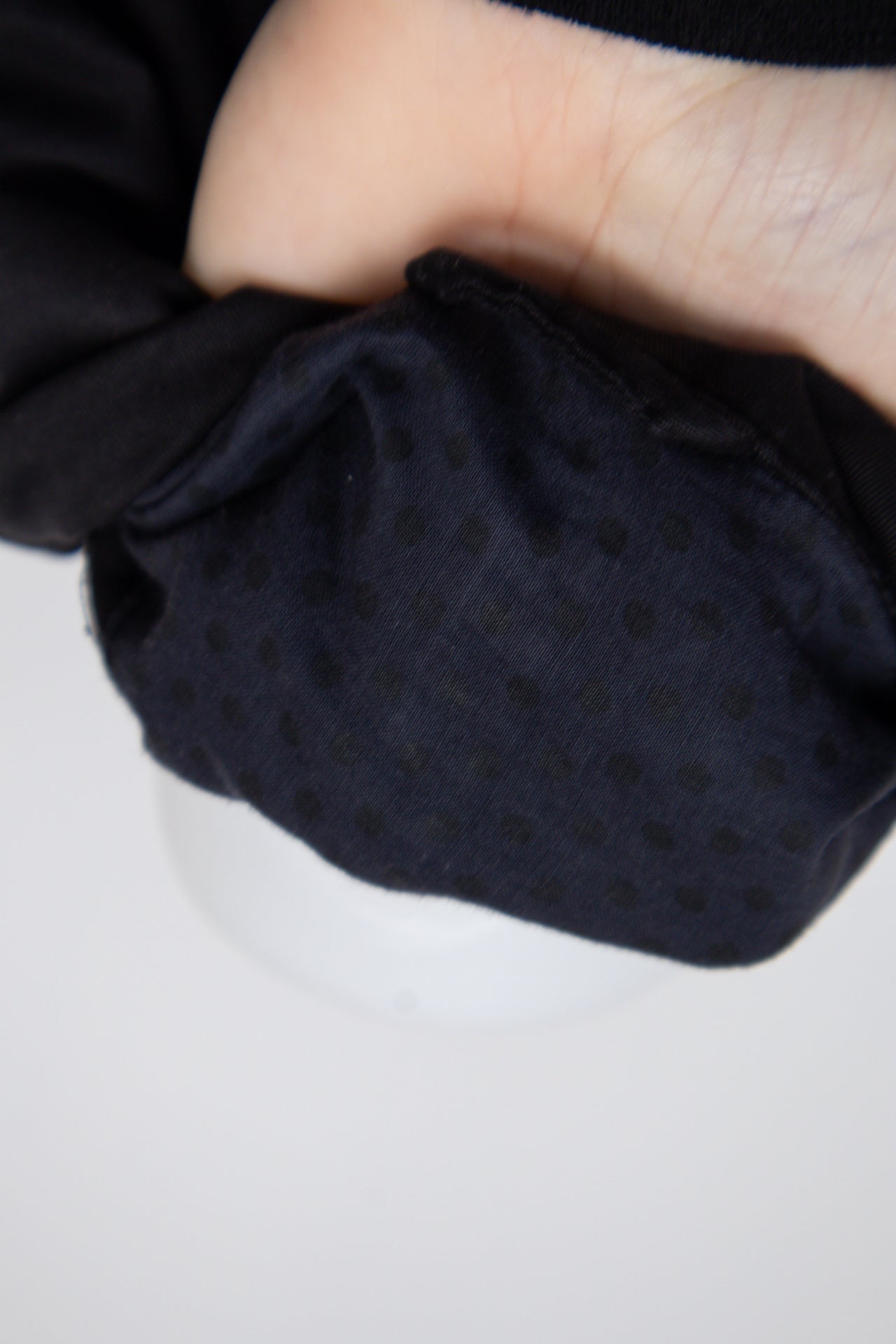 #100 T-shirt Black | c. 200 | Size 8