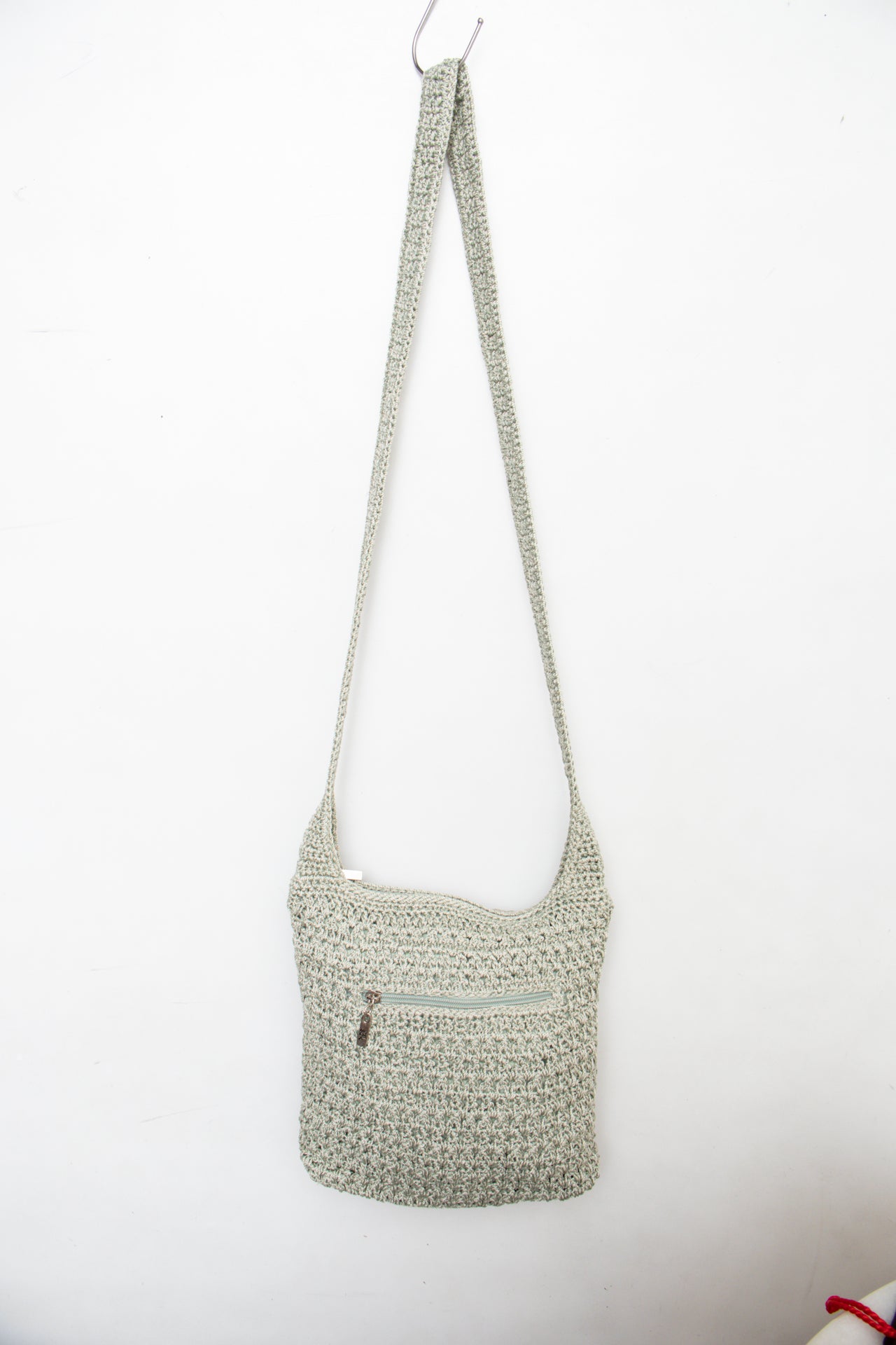 #202 The Sak Shoulder Bag Green | c. 196 | Size