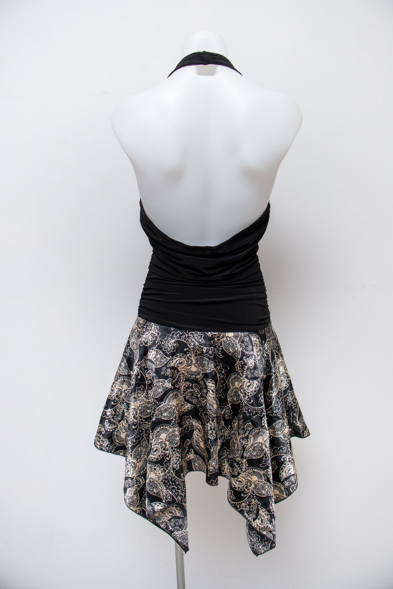 #152 Taboo Halter Top Black | c. 192 | Size 8