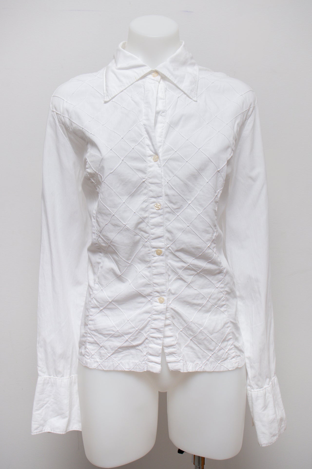#42 White Stag T-shirt White | c. 189 | Size 12