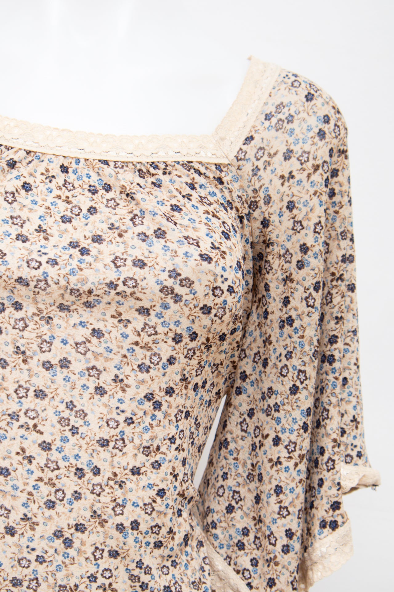 #55 Self Esteem Camisole Top Beige | c. 198 | Size 10/12