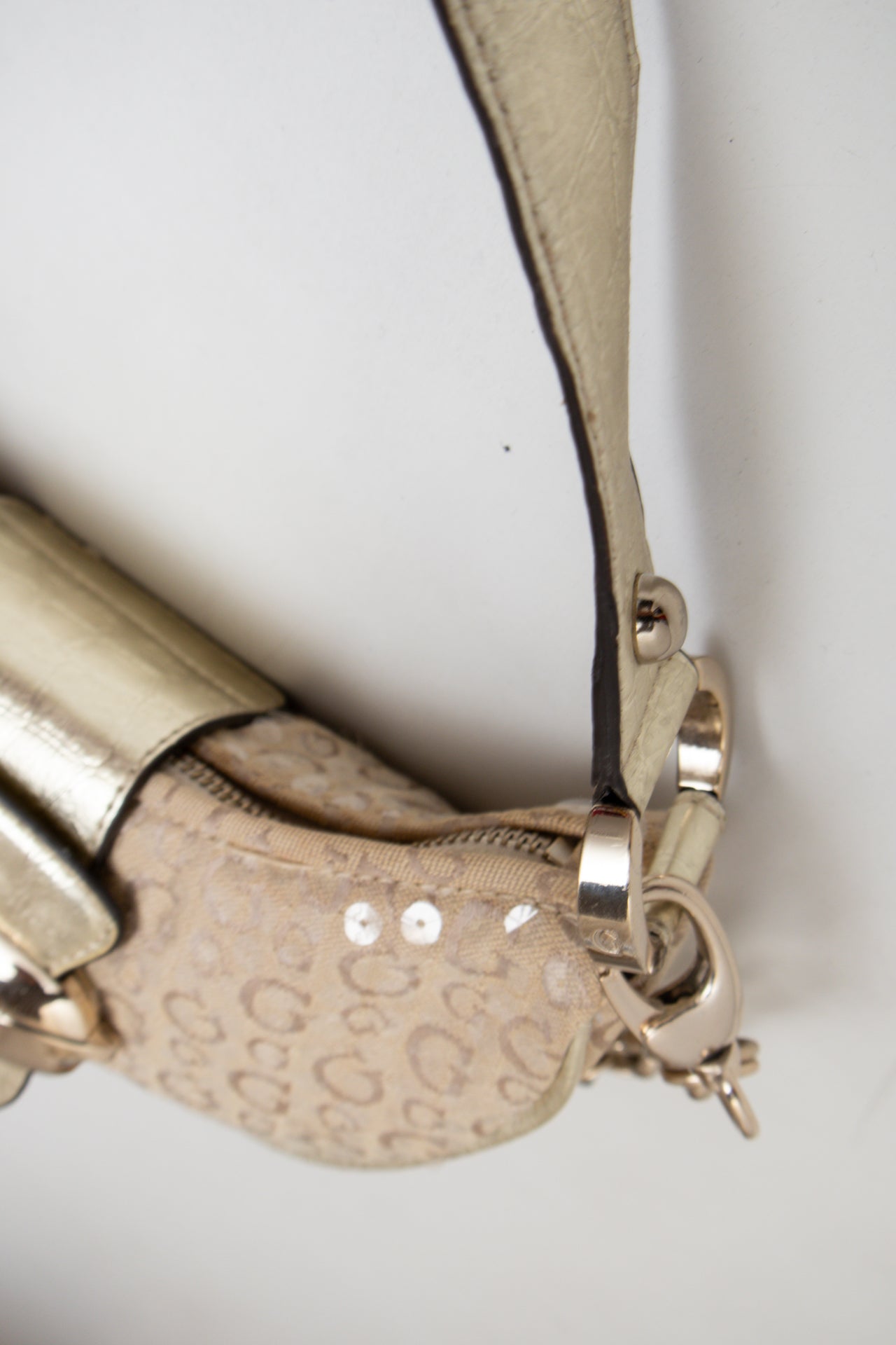 #193 Guess By Marciano Shoulder Bag Beige | c. 195 | Size