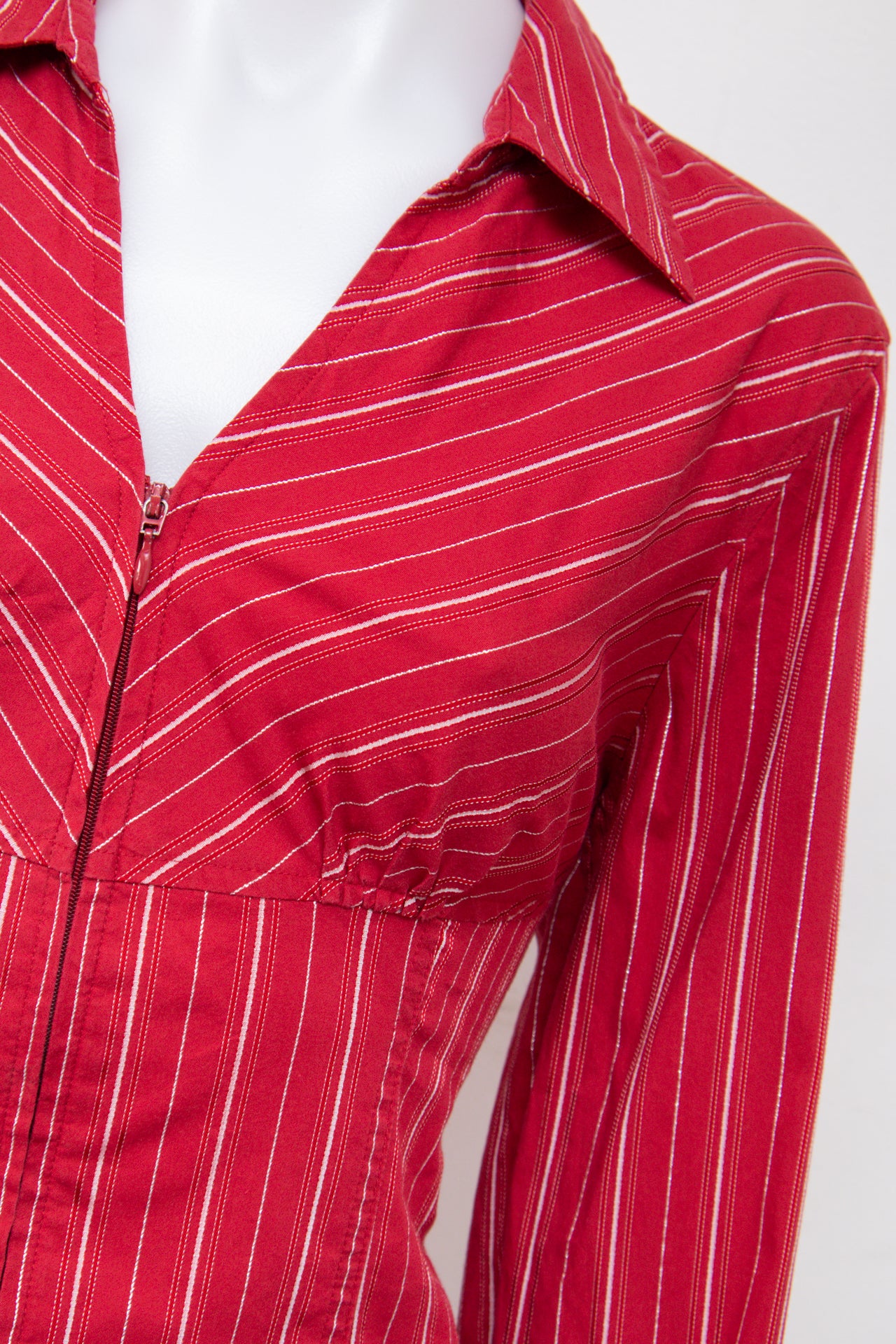 #79 So Real, So Right Top Red | c. 195 | Size 8