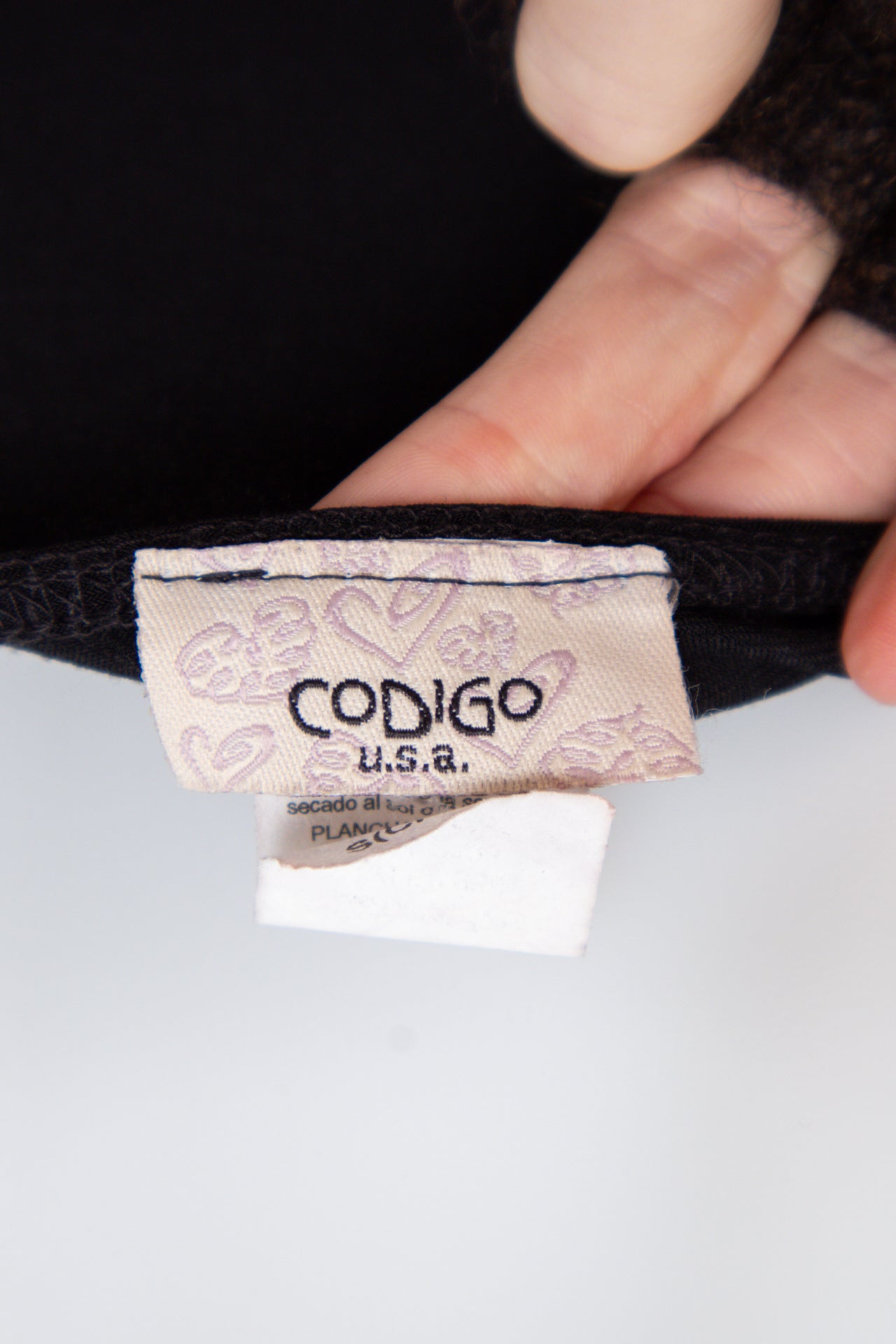 #037 Codigo Halter Top Black | c. 199 | Size 8