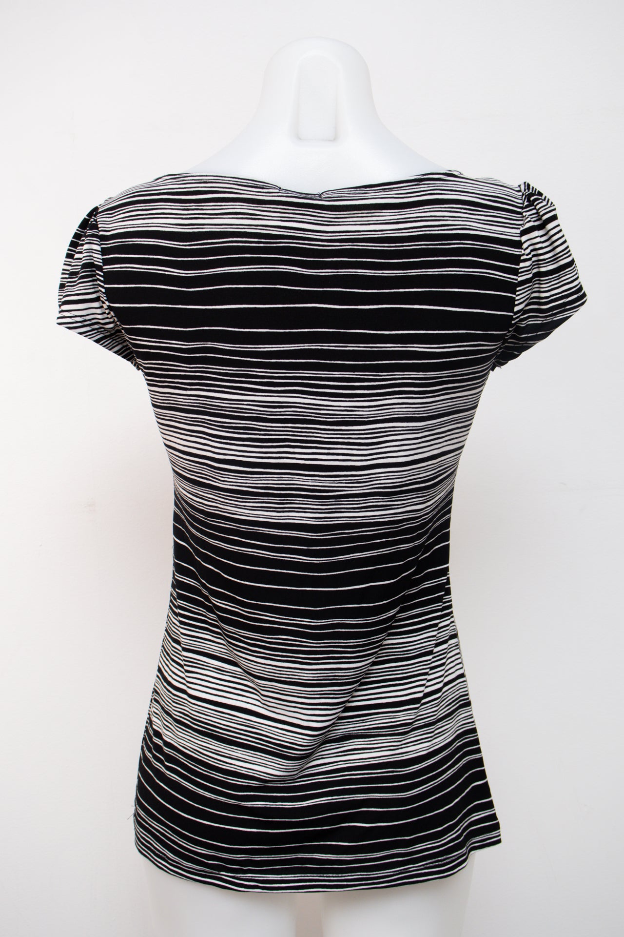 #112 Maurices T-shirt Black | c. | Size 8