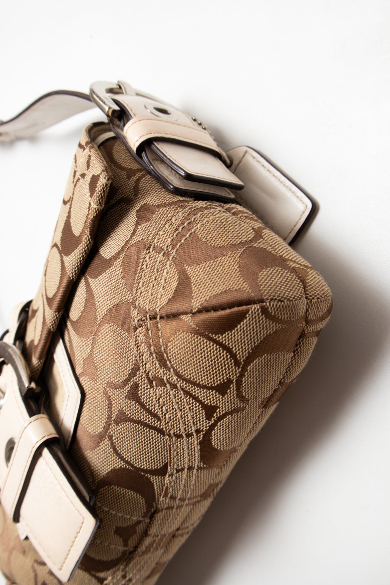 #200 Coach Shoulder Bag Brown | c. 190 | Size