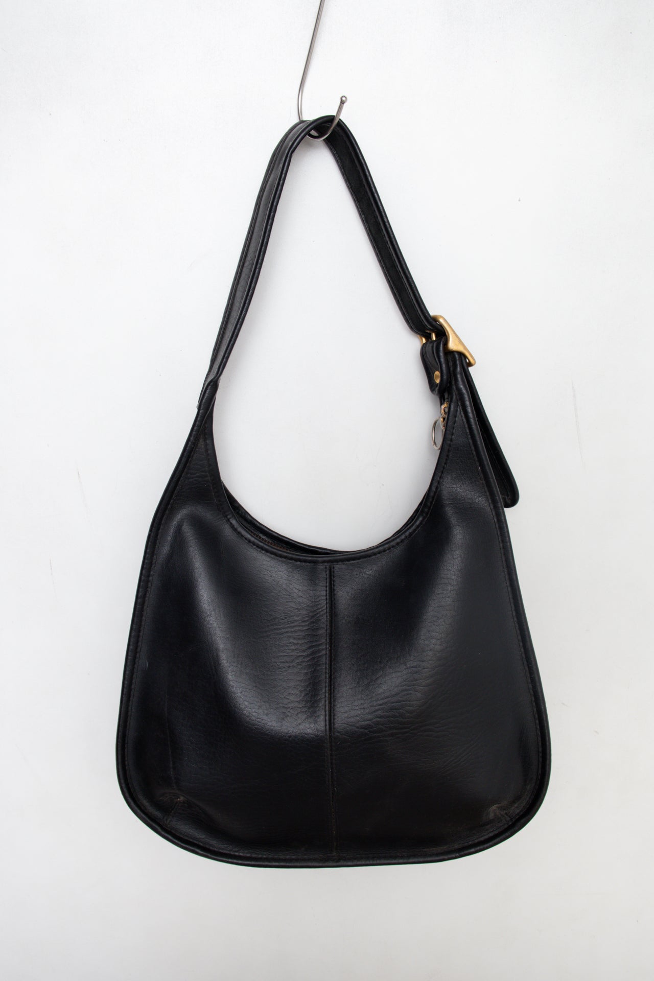 #197 Shoulder Bag Black | c. 195 | Size