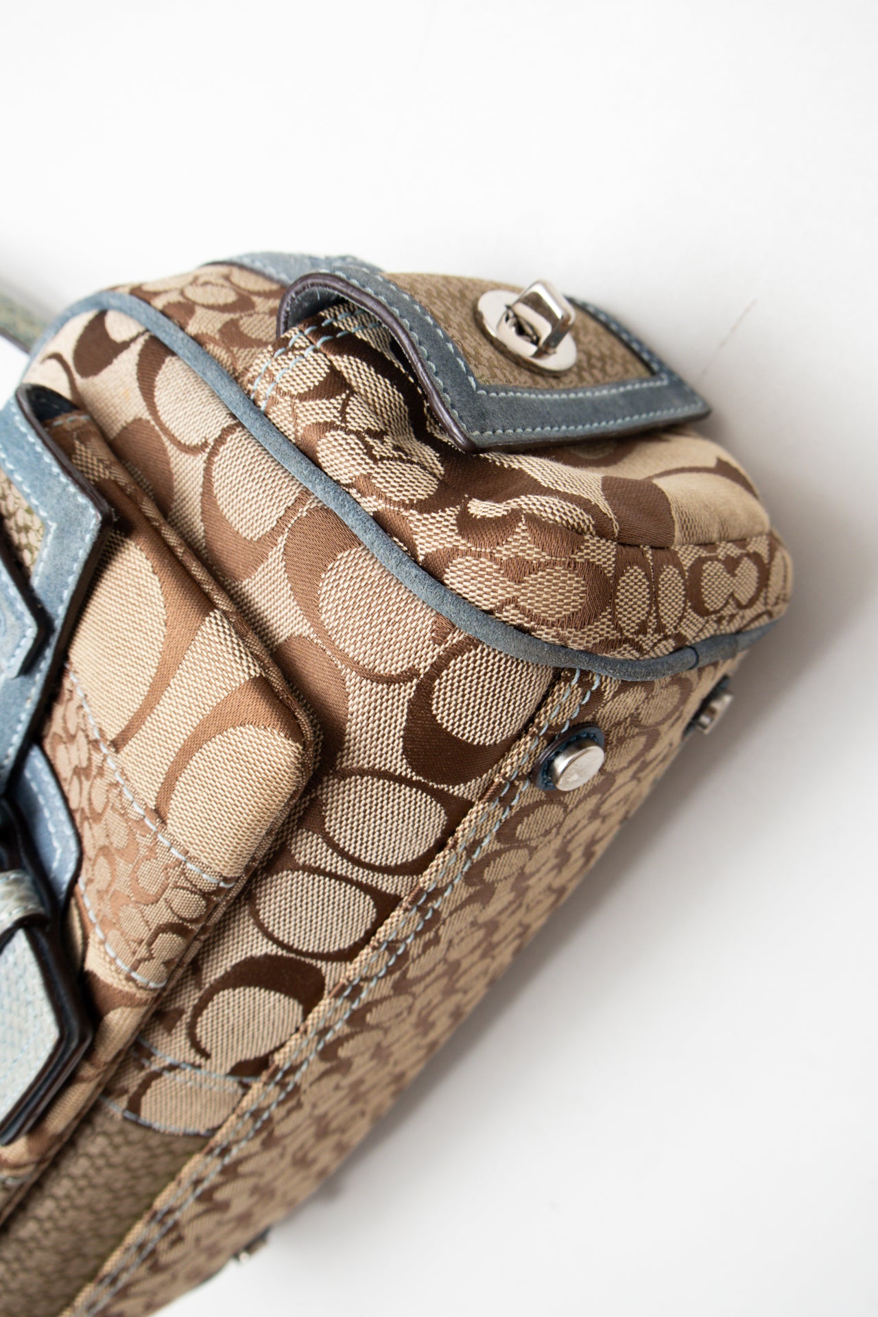 #175 Coach Shoulder Bag Brown | c. 206 | Size