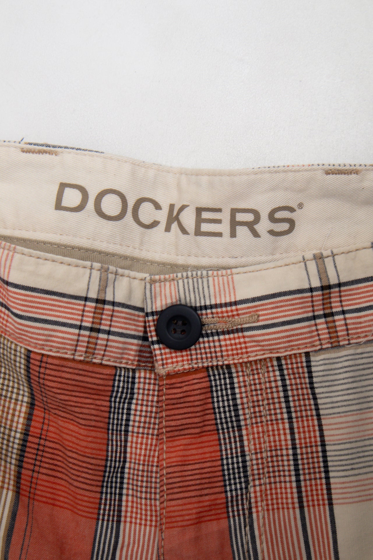 #147 Dockers Shorts Orange | c. 203 | Size 18