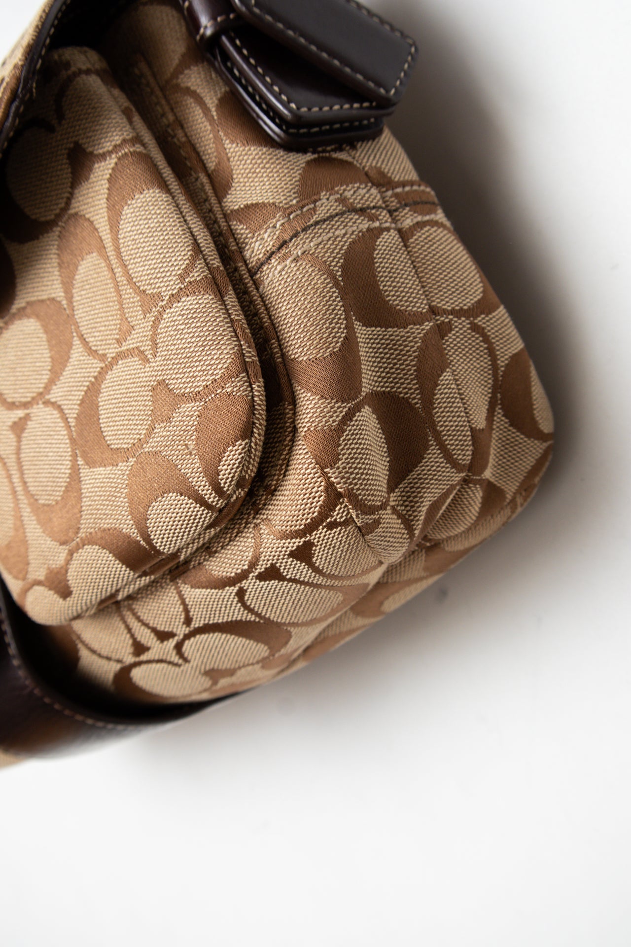 #186 Coach Shoulder Bag Brown | c. 202 | Size
