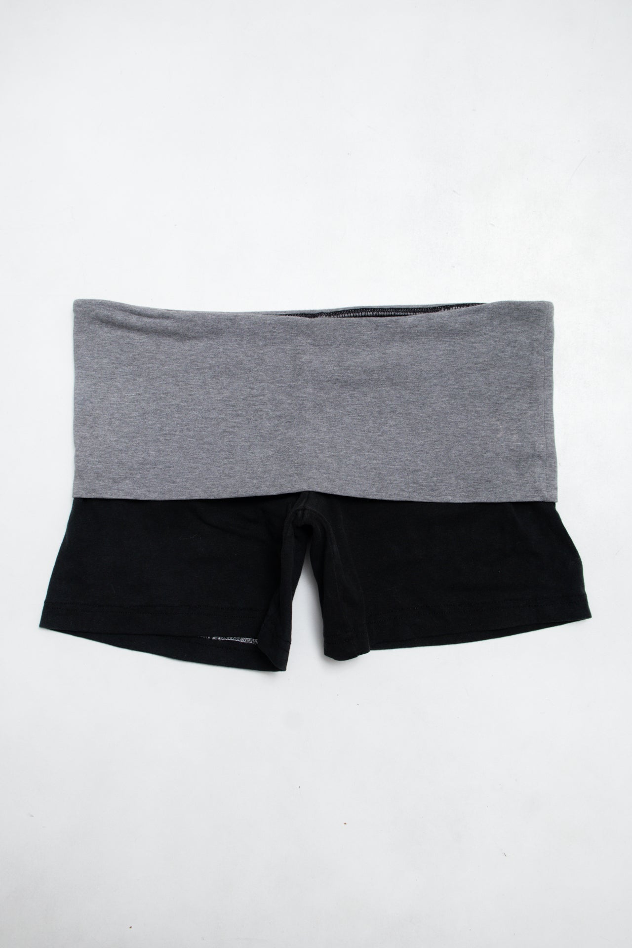 #181 PINK fold over sequin Shorts Black | c. 181 | Size 8