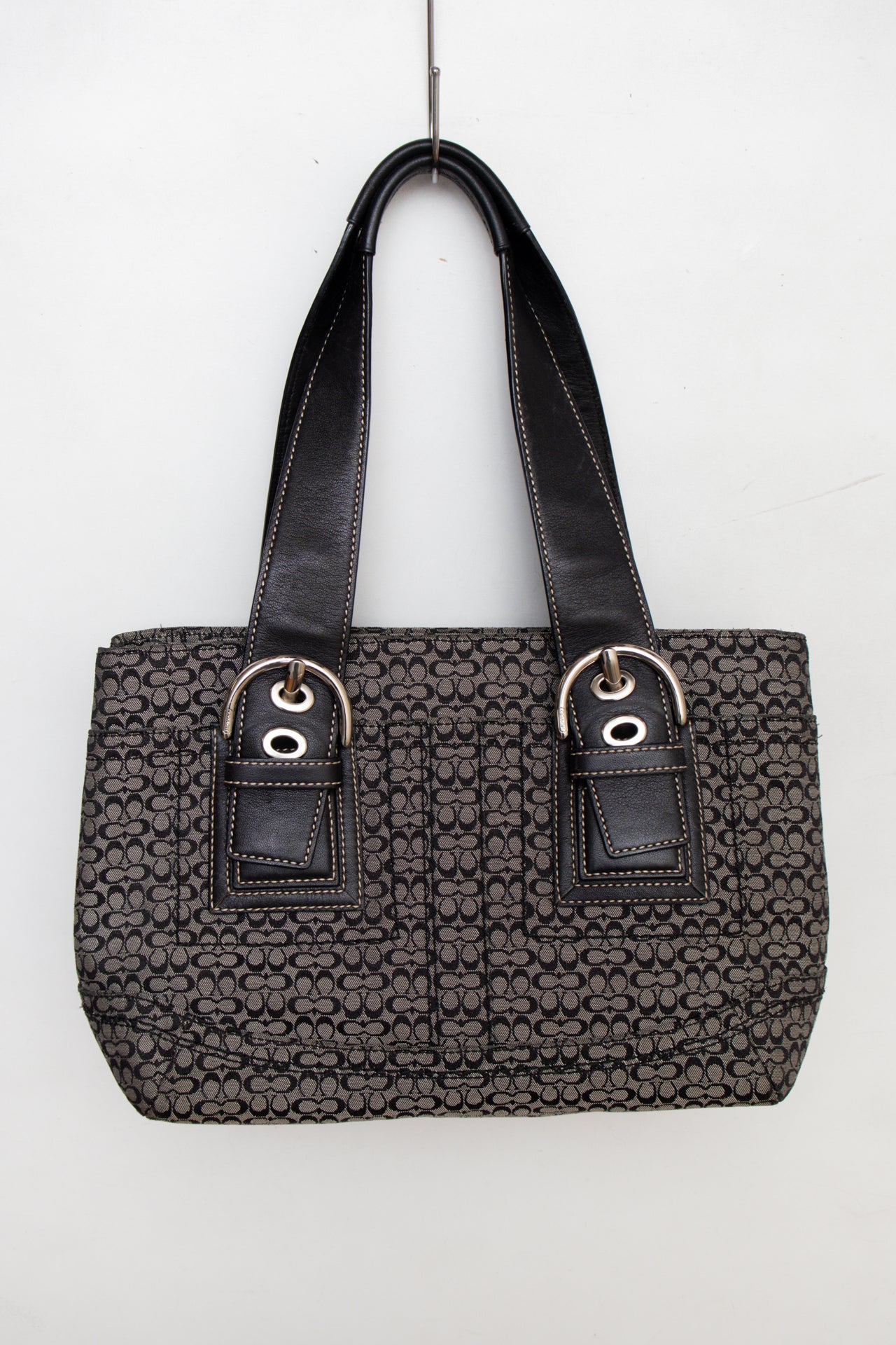 #207 Coach Shoulder Bag Black | c. 194 | Size