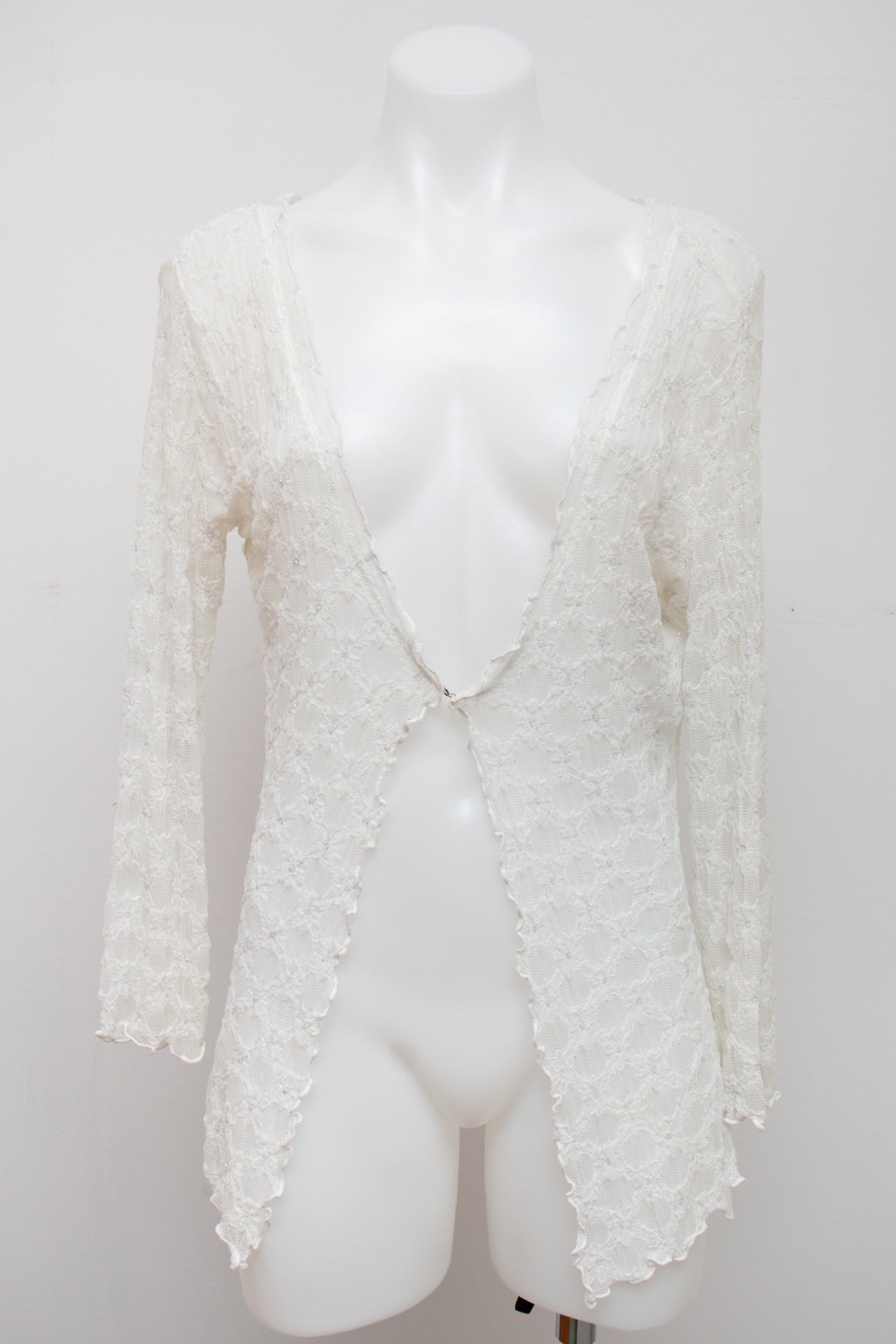 #51 Win Fame Cami Top White | c. 194 | Size 12