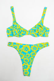 #022 Deadstock Bikini Blue | c. 213 | Size 10